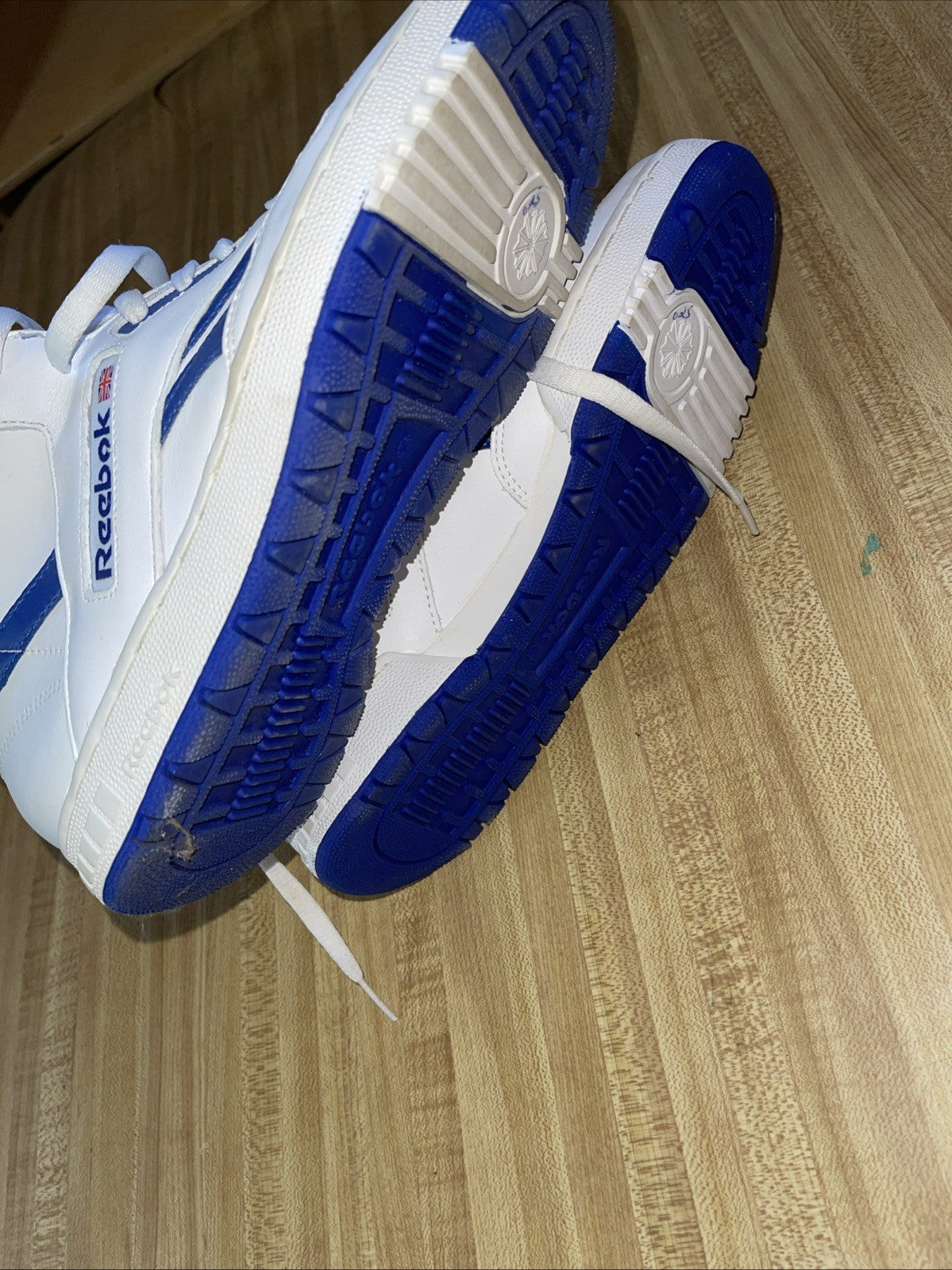 Vintage Reebok Sneakers 9.5