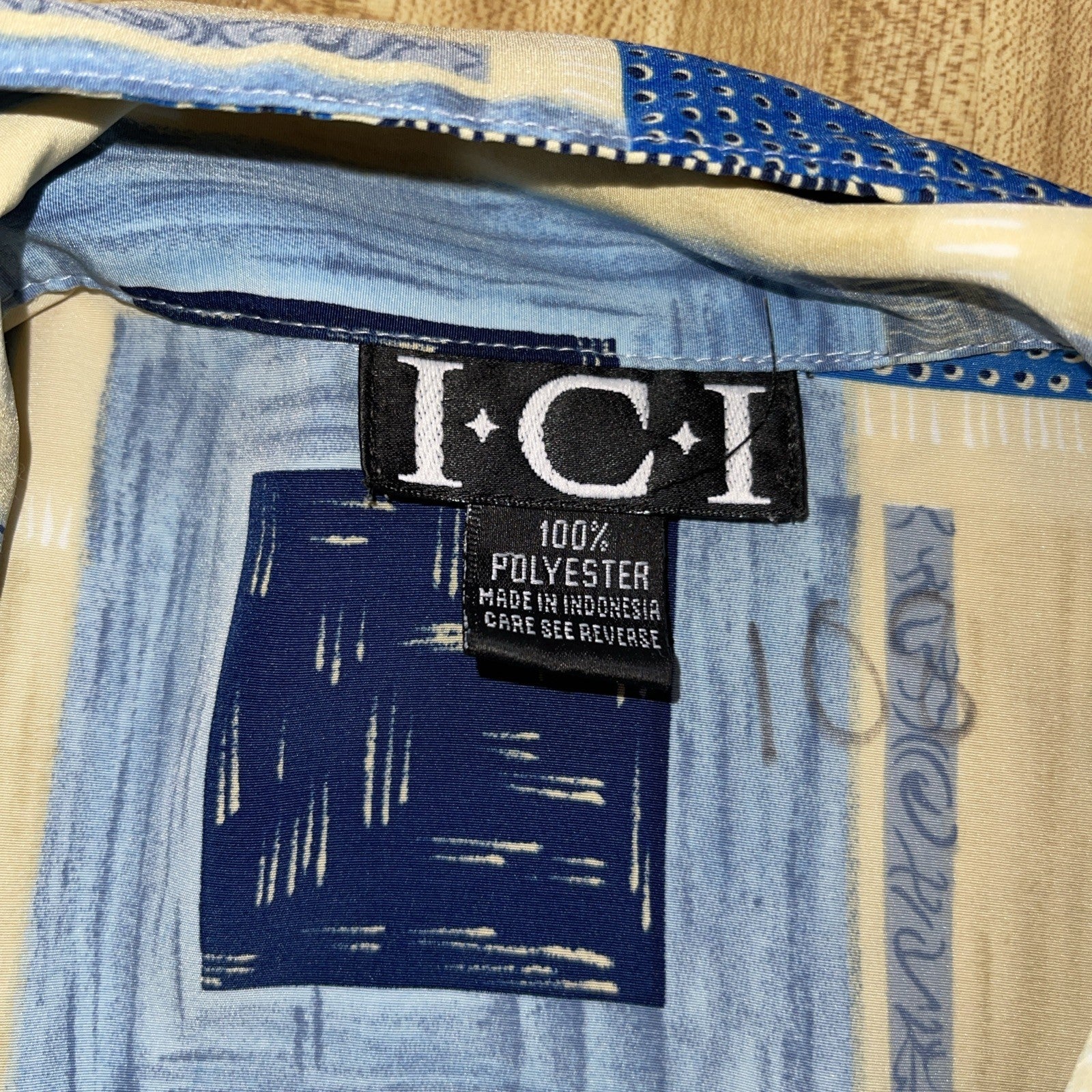 Vintage Ici Button Up Large 