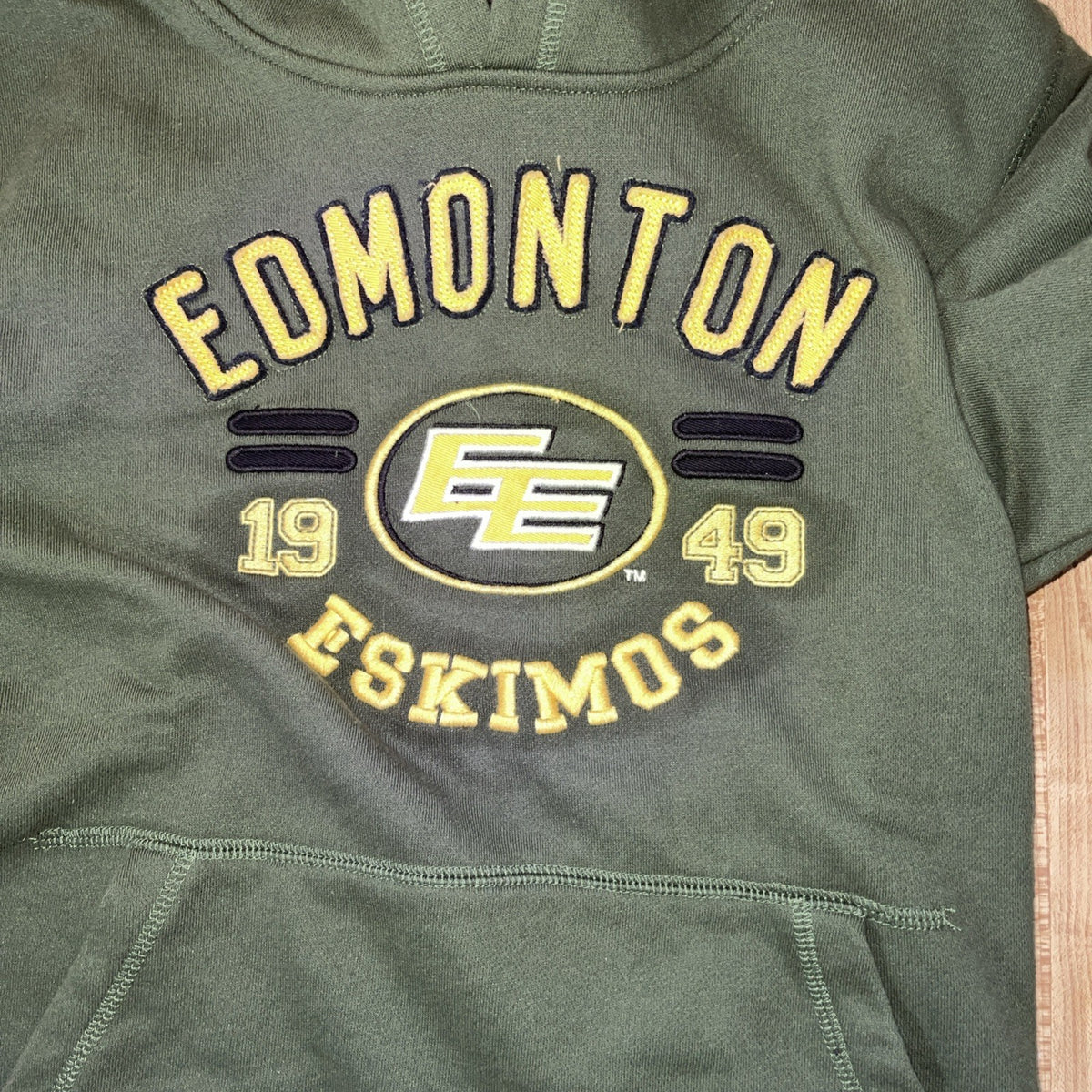 Klutch Edmonton Eskimos Hoodie Small Petite 