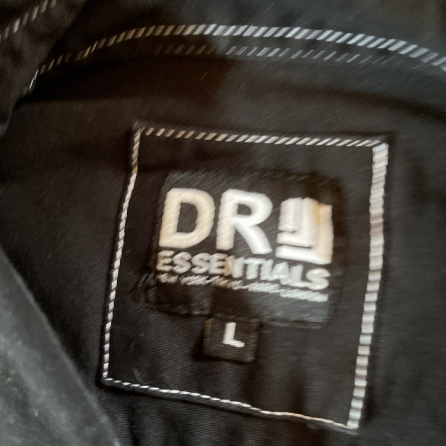 DR Essentials Button Up Large 
