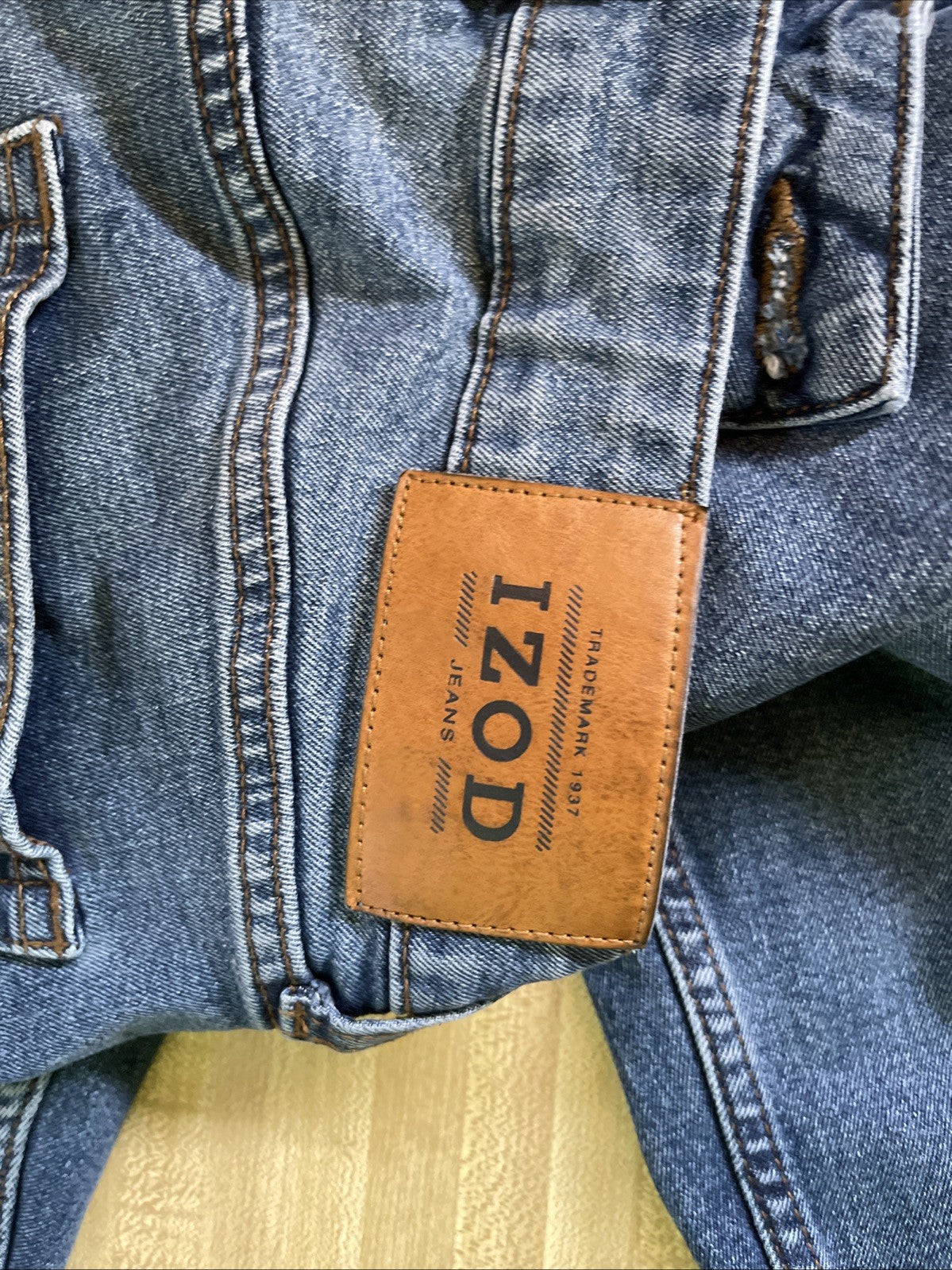 Izod Saltwater Jeans 32/34