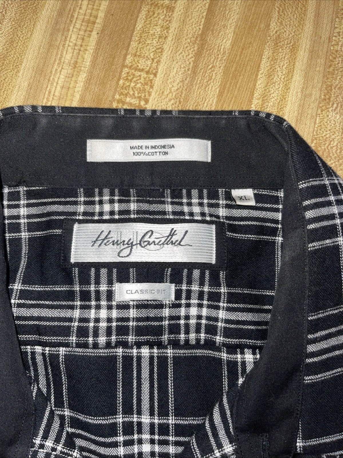 Henry Grethel Button Up XL