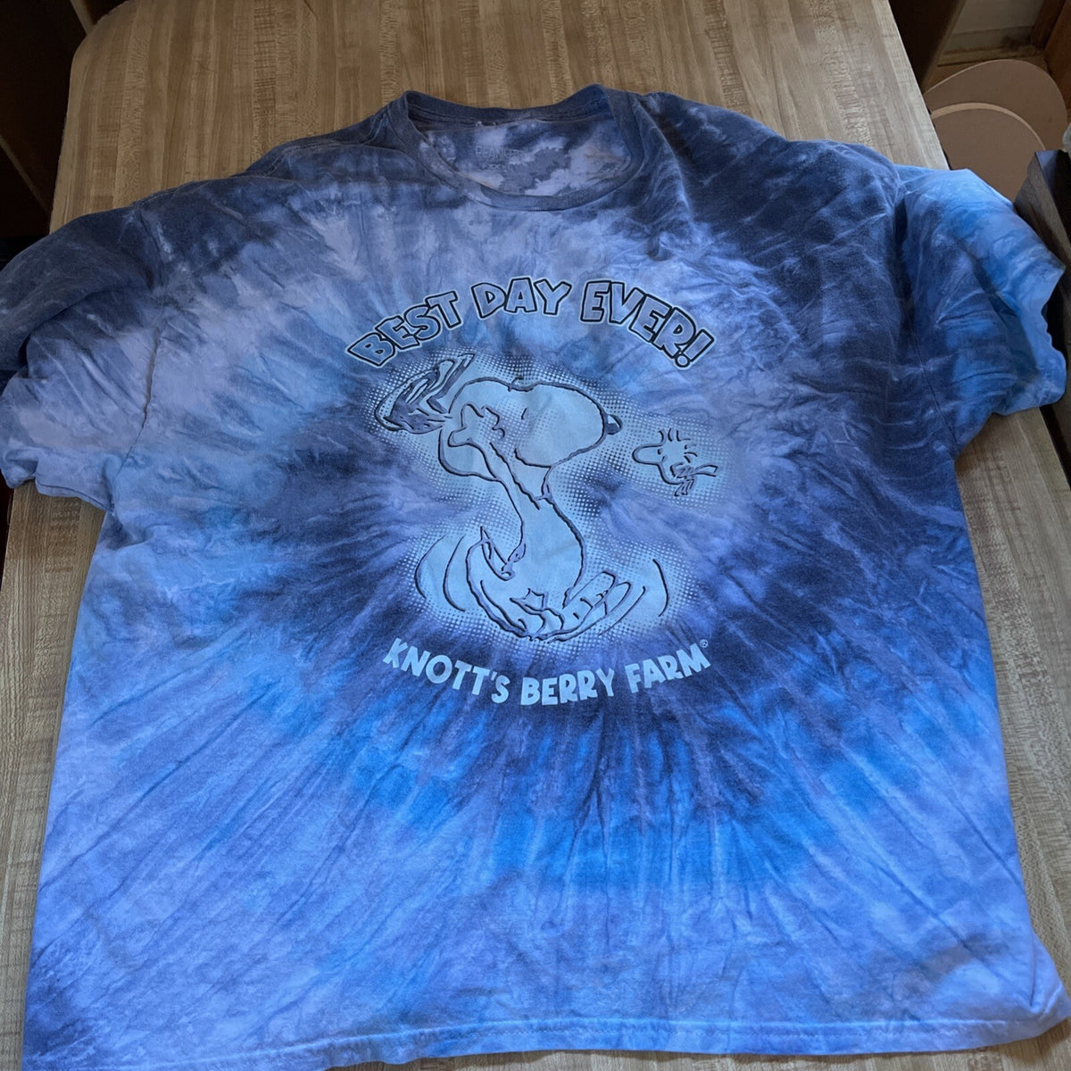 knotts berry farm peanuts T Shirt 3XL