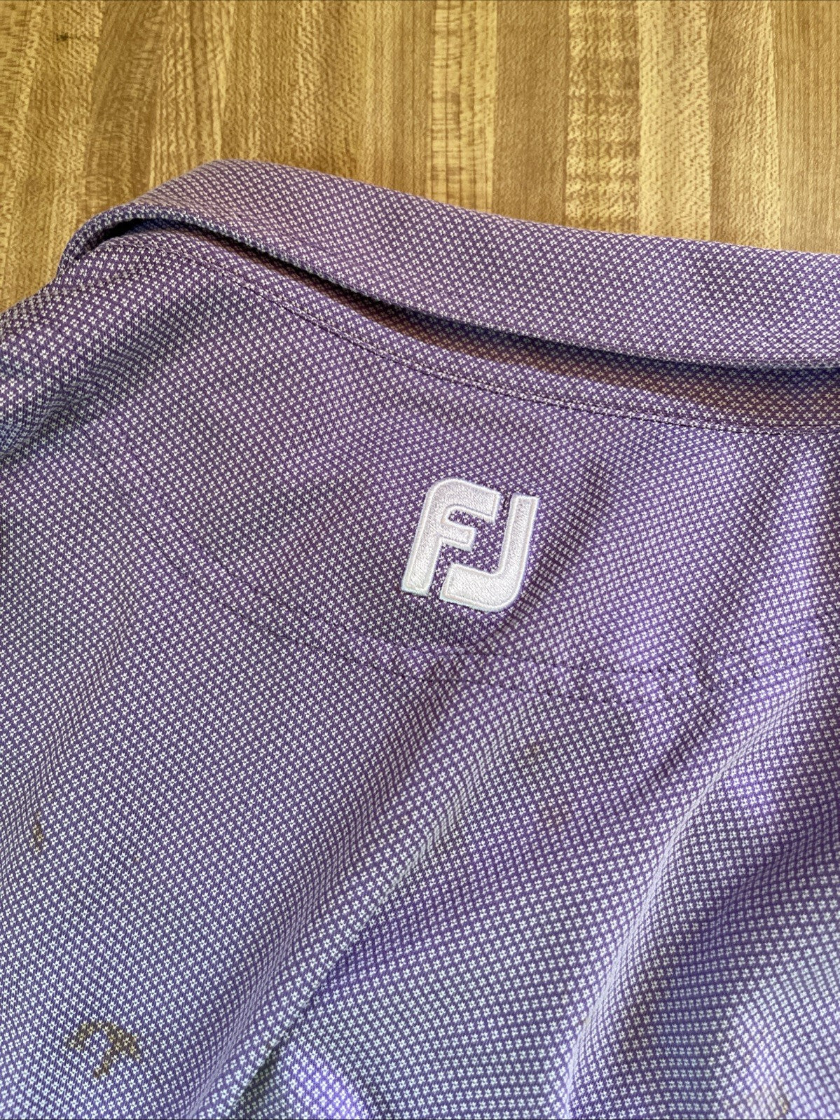 FJ Polo Singing Hills Embroidery Large Has Stains On Back