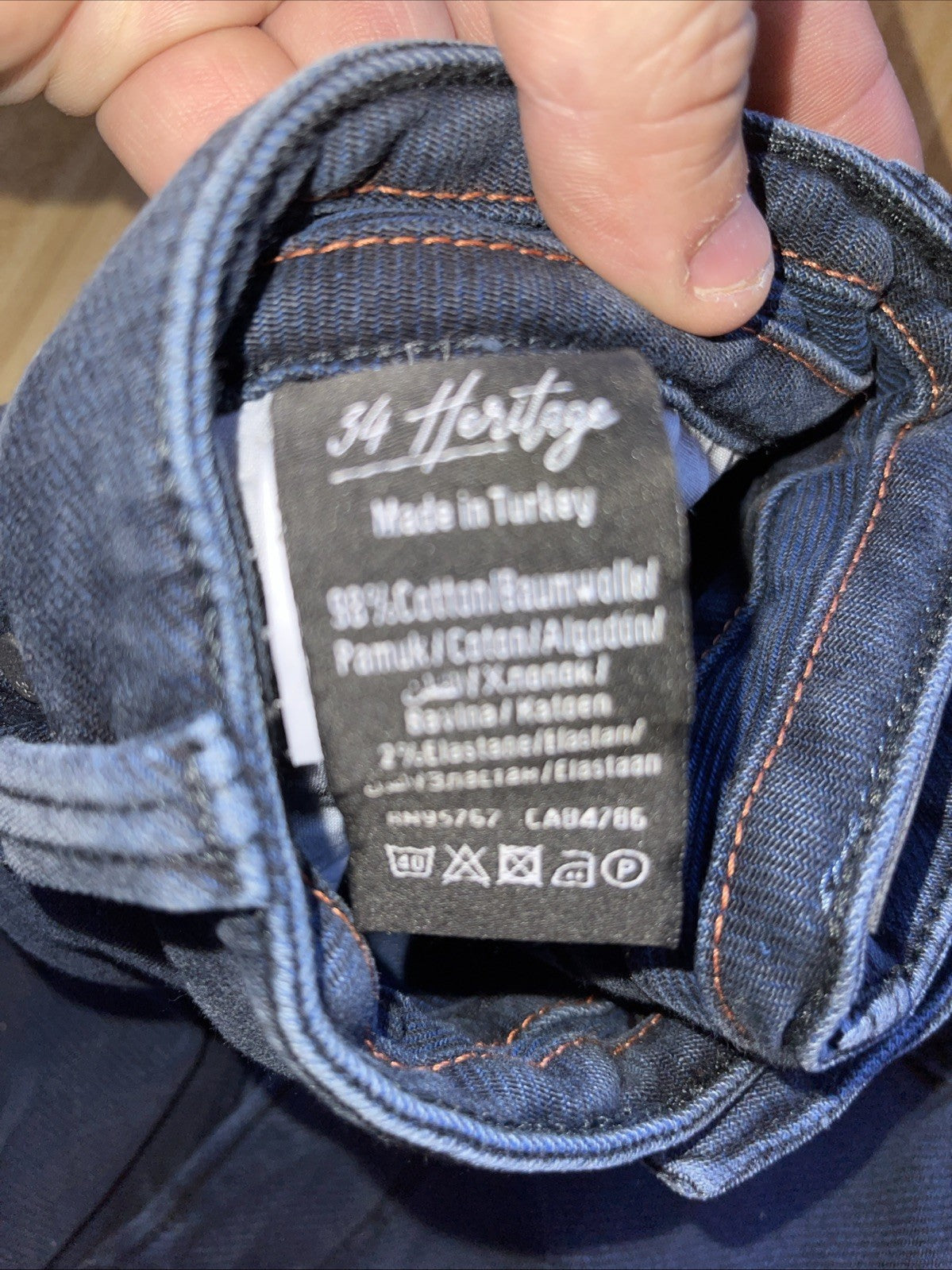 34 heritage charisma 40x32