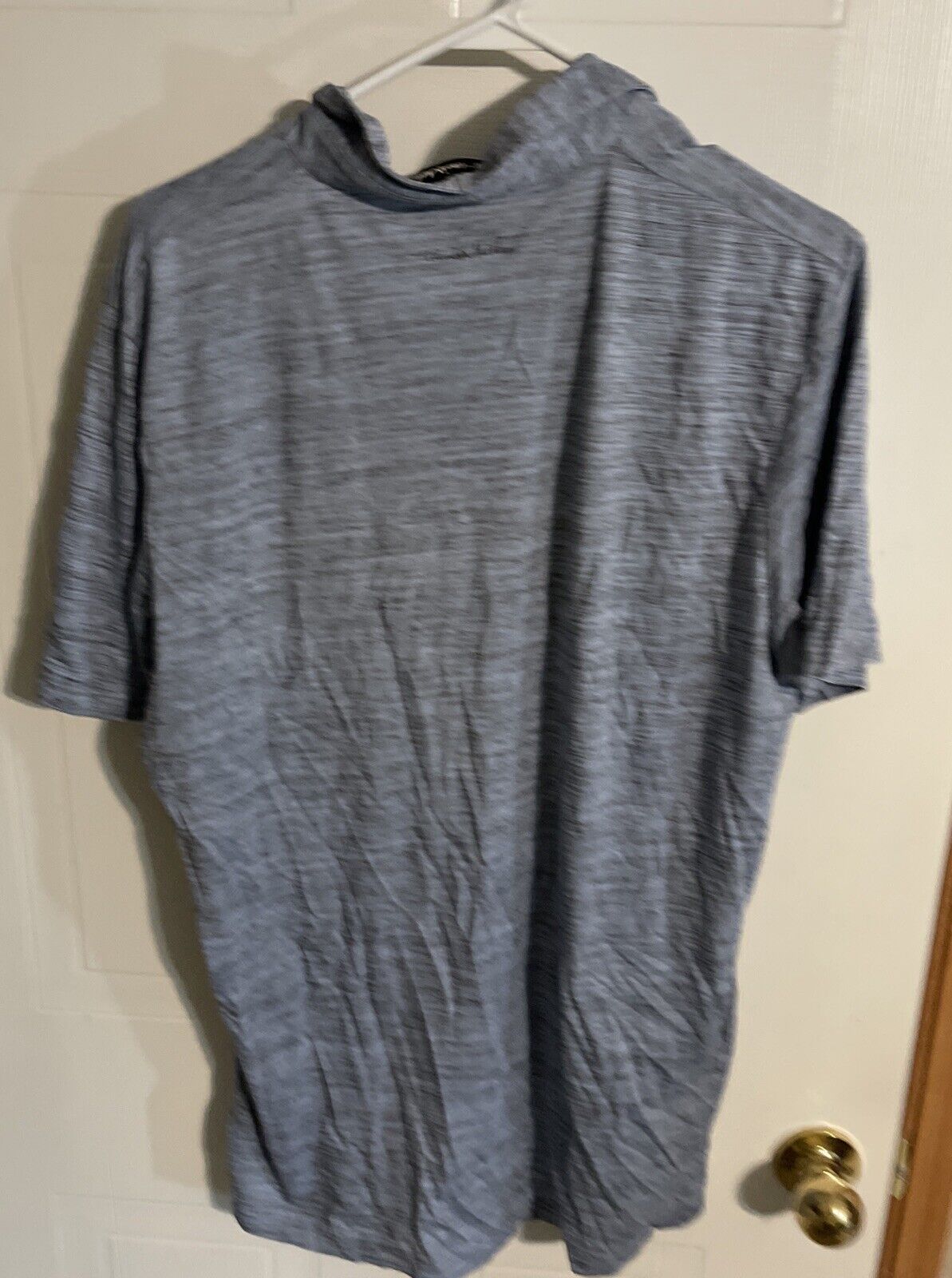 travis Mathew polo XL