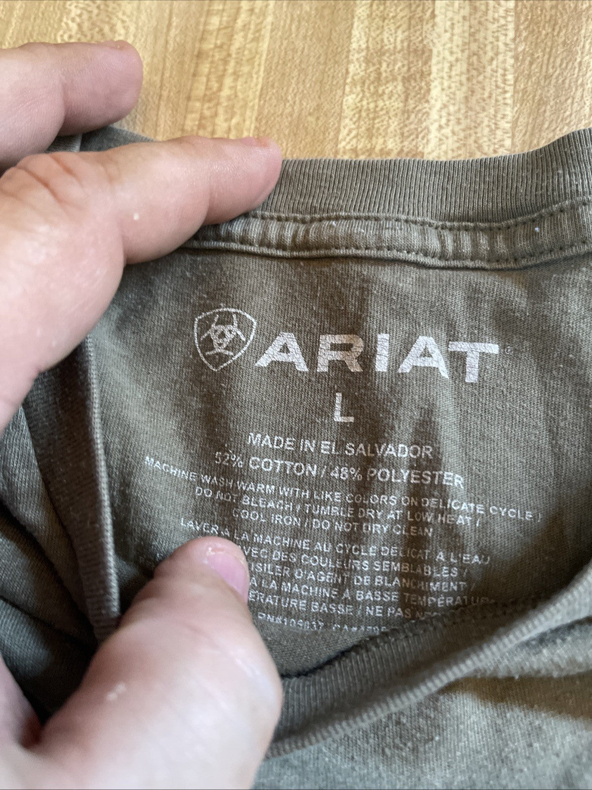 Ariat T Shirt Large 