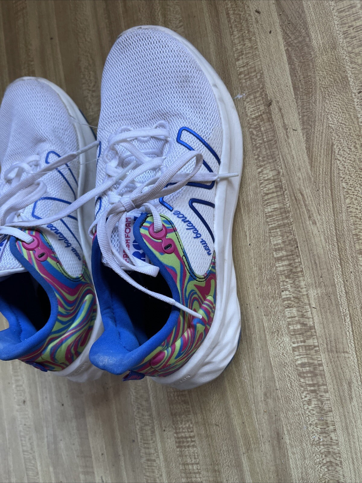 new balance fresh foam roav womens 8.5
