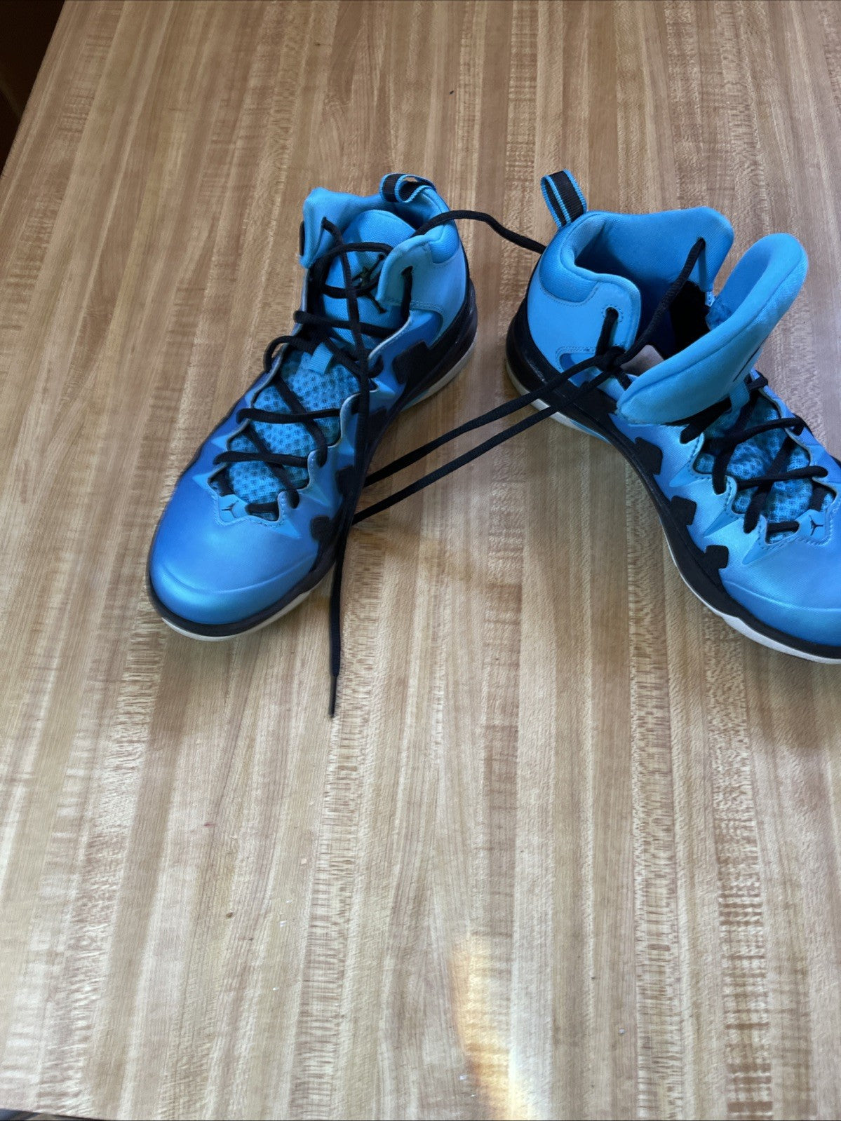Jordan Prime Mania Fly Size 6Y