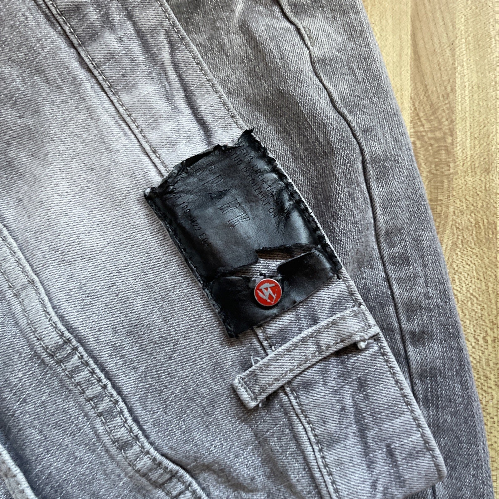 Spark Jeans Distressed 42/34