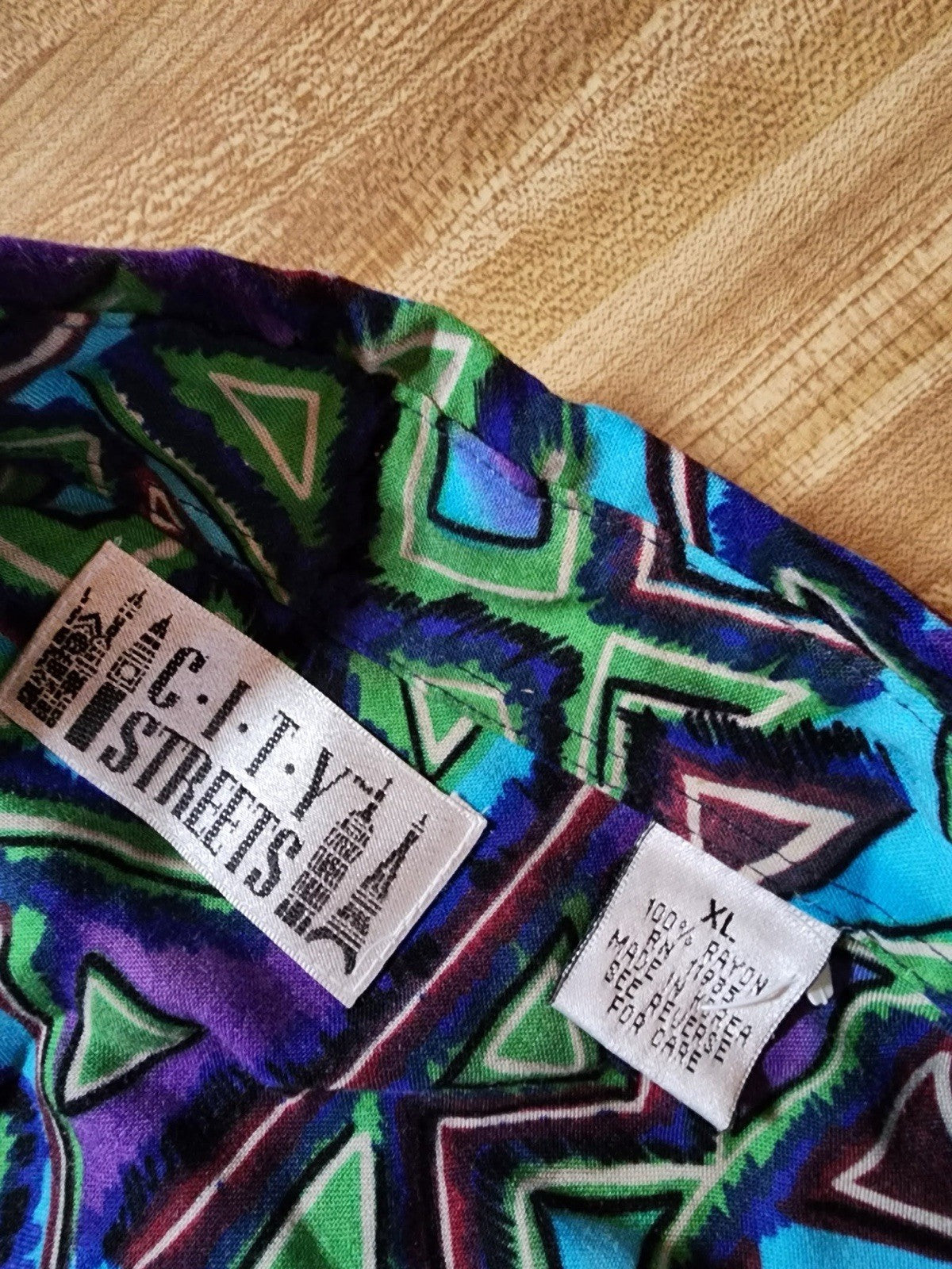 City Streets Button Up XL