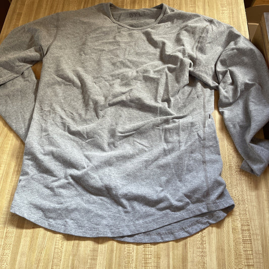 bylt drop cut lux shirt Medium 