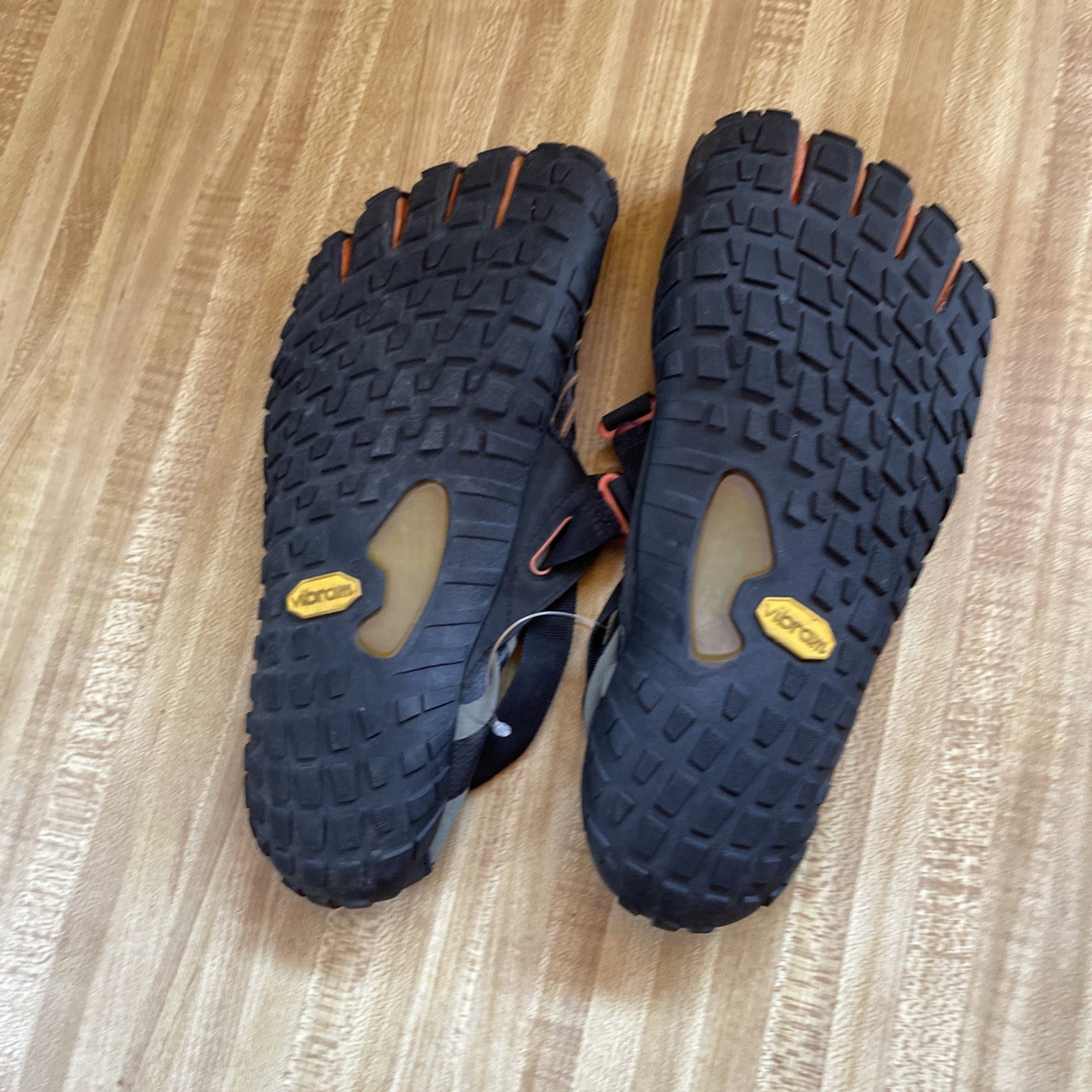 vibram fivefingers 44/11