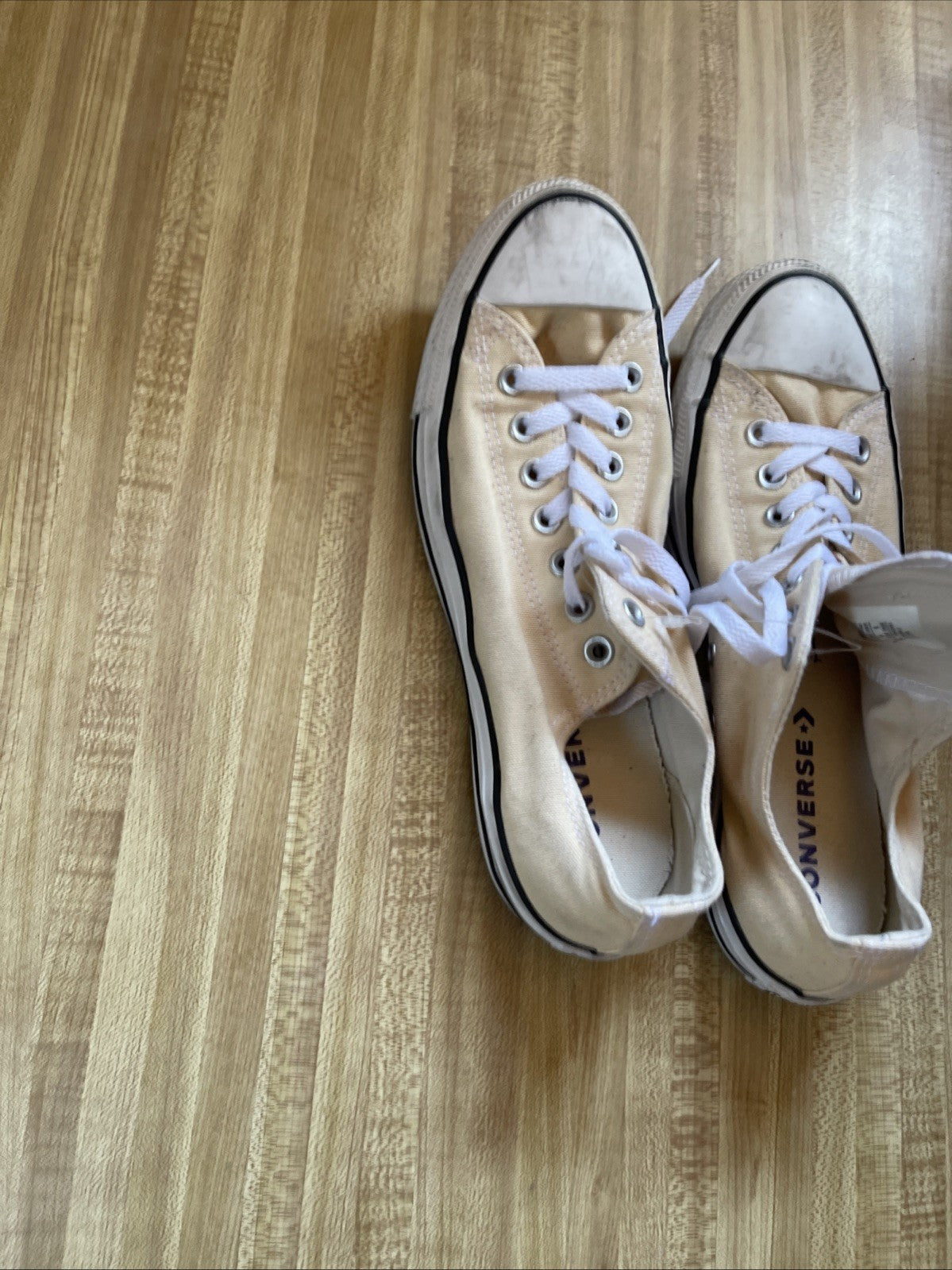 Converse All Star Men’s 9 Women’s 11