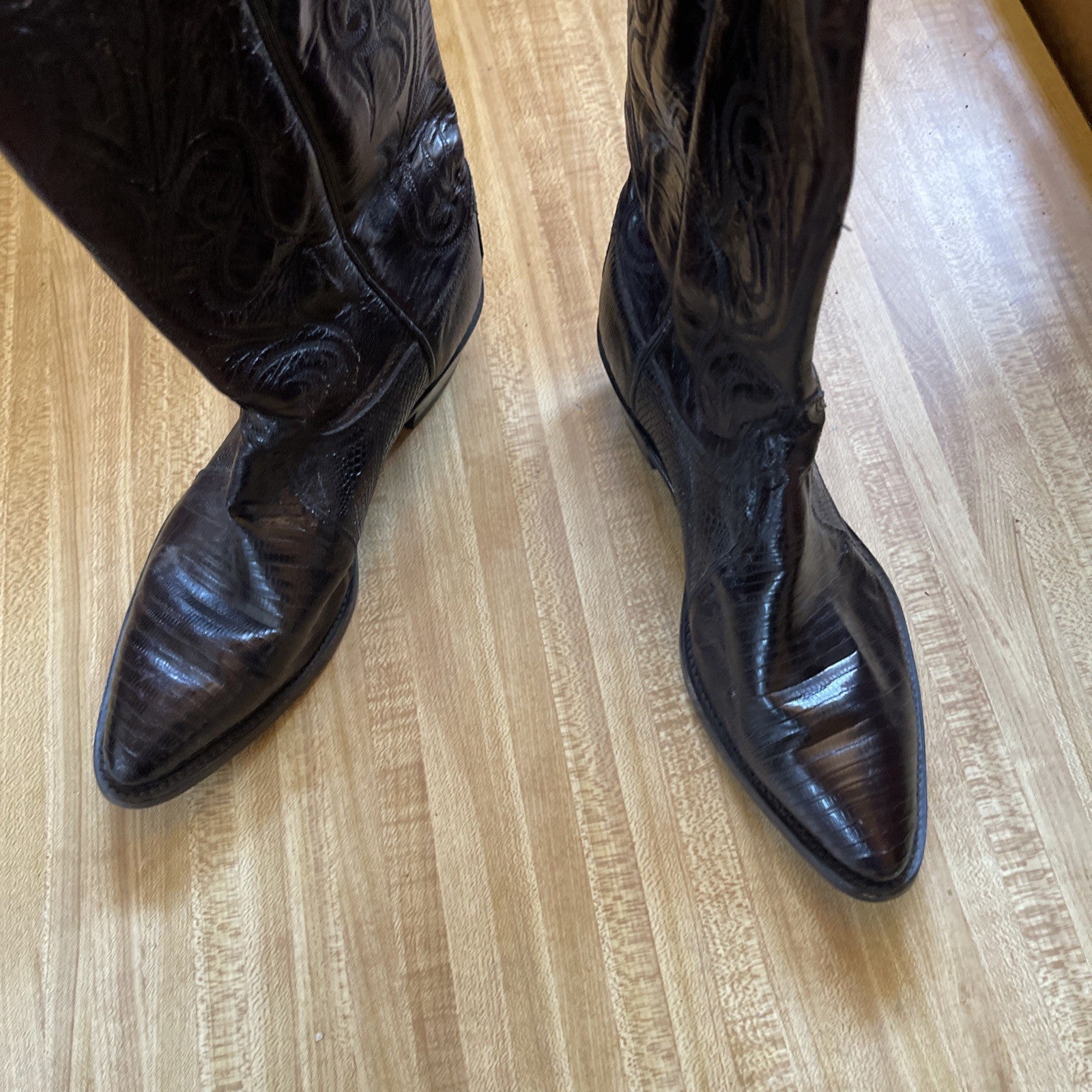 dan post cowboy boots 8