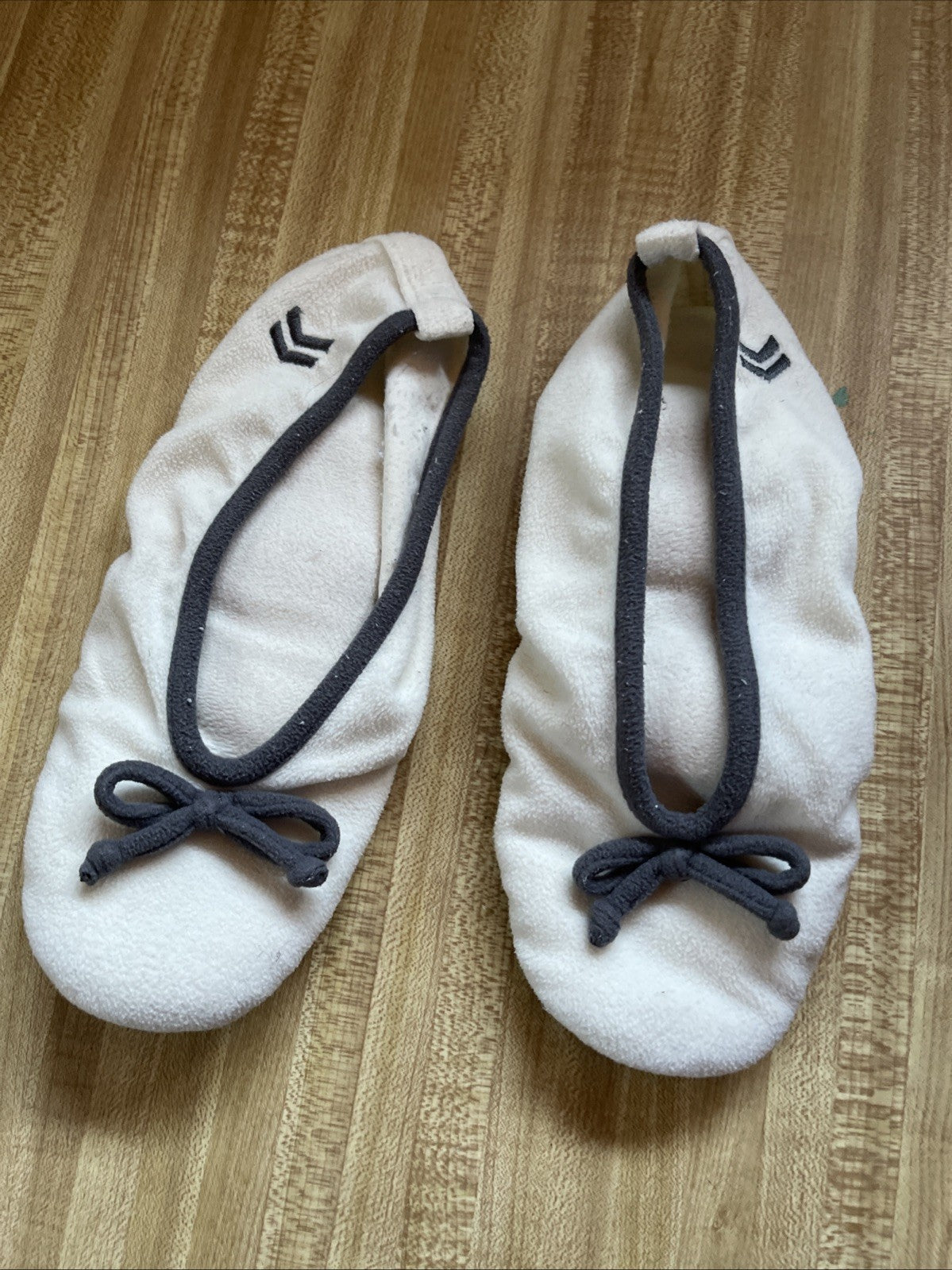 Isotoner Slippers XL