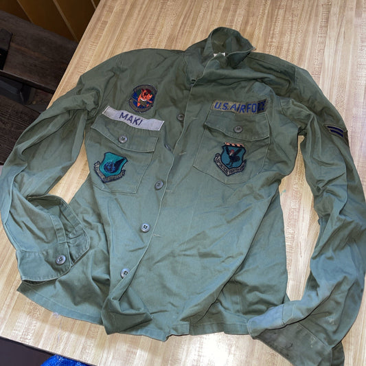 Vintage US Air Force Button Up 15.5