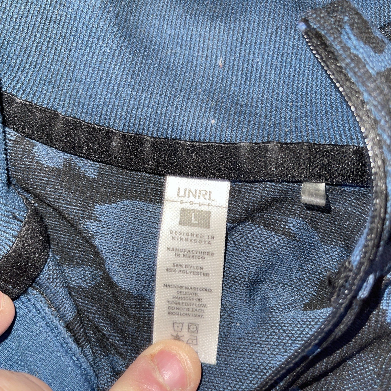 UNRL Quarter Zip Large 