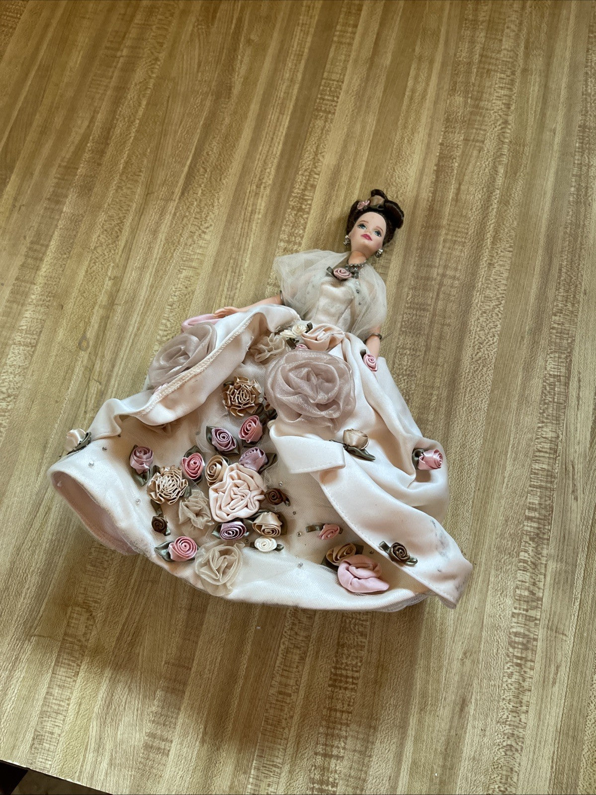 1996 FAO Schwarz Barbie Doll Antique Rose
