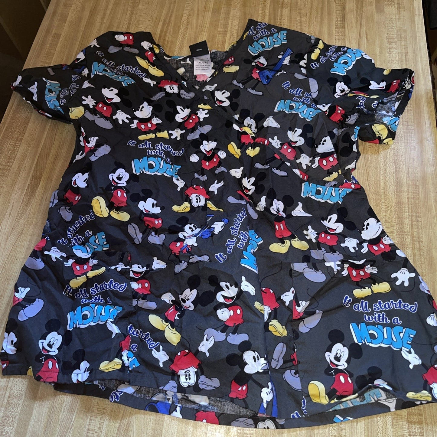 Disney Scrubs Top 2XL 