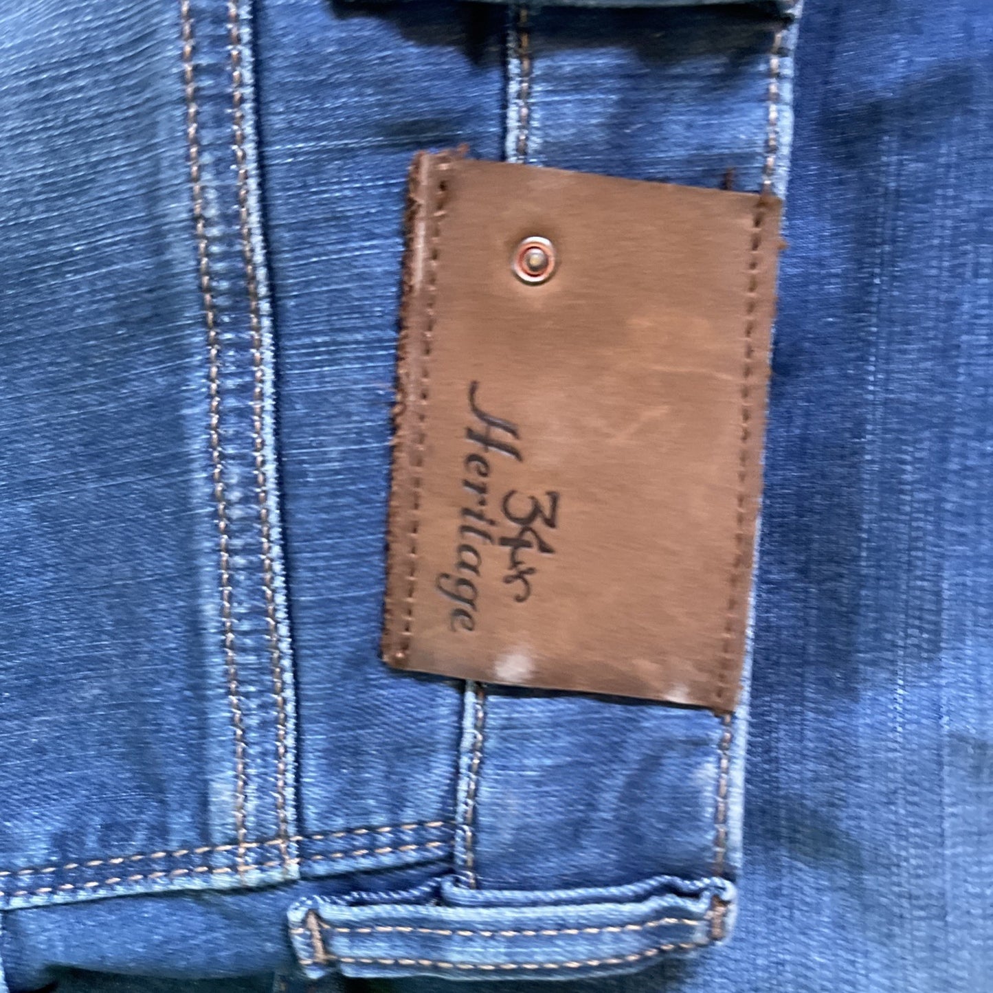 34 Heritage Charisma Jeans 40/34