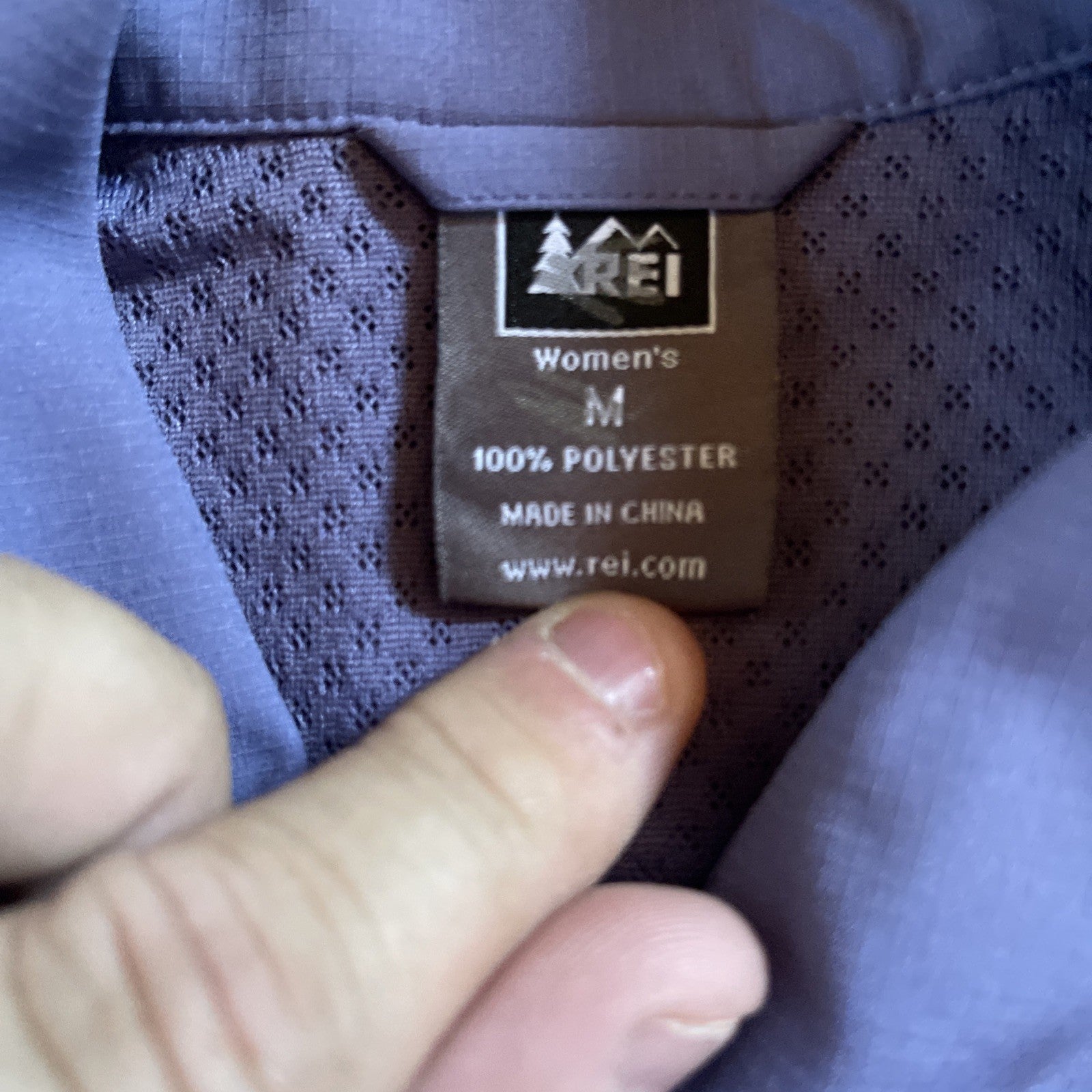 REI Women’s Button Up Medium Vented