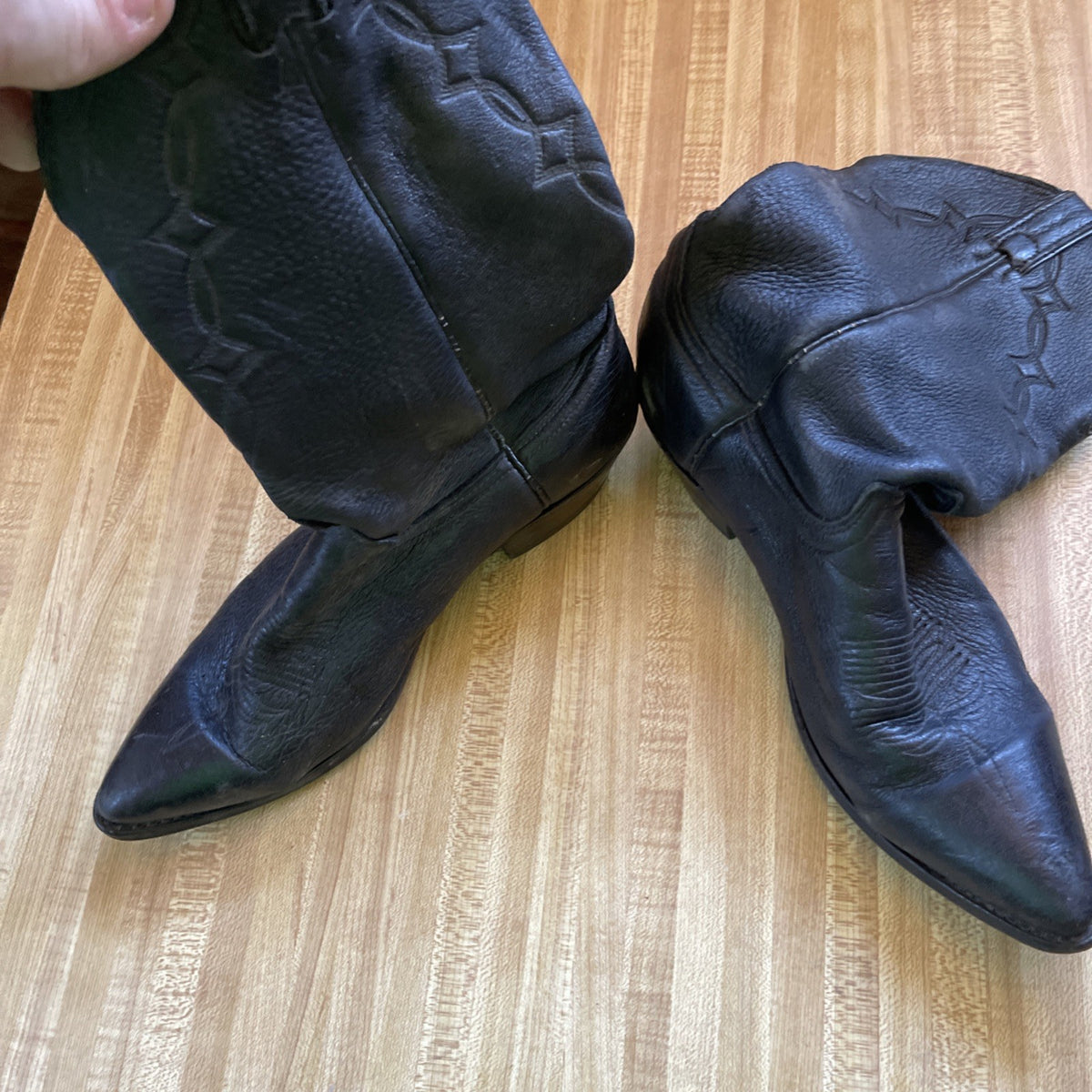 laredo cowboy boots 8