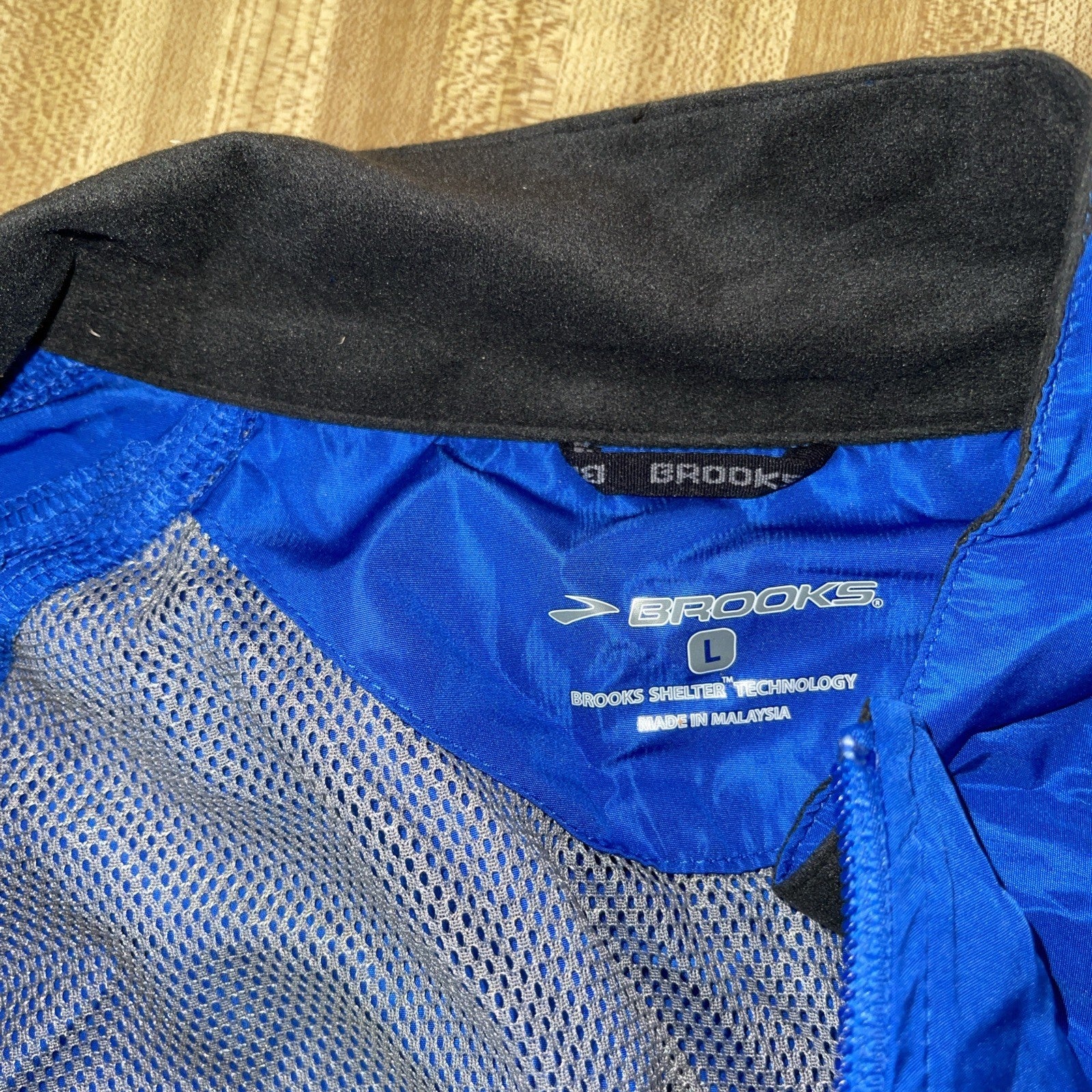 Brooks Windbreaker Vest Large 