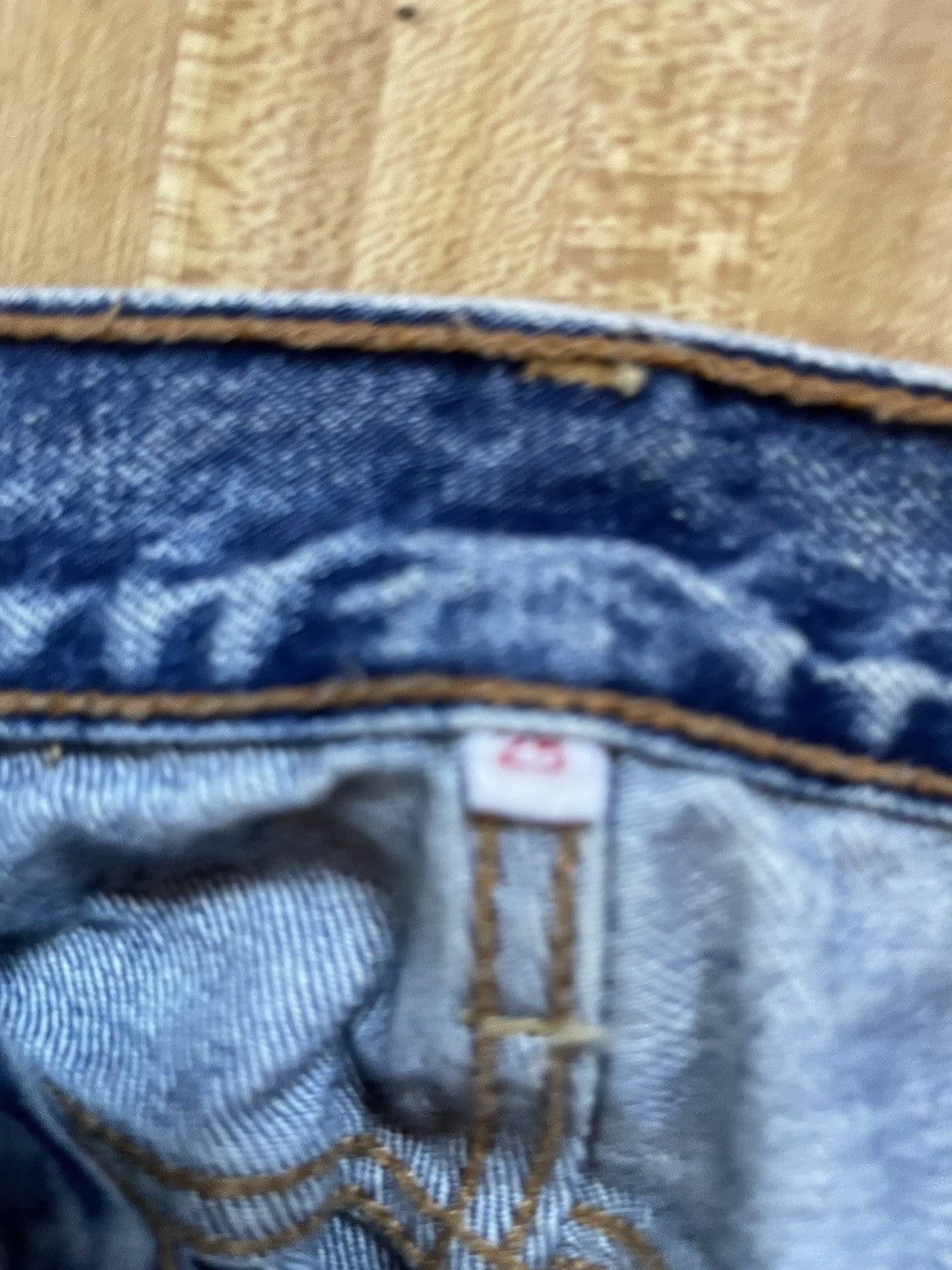 Levi’s White Oak Cone Denim Jeans 25