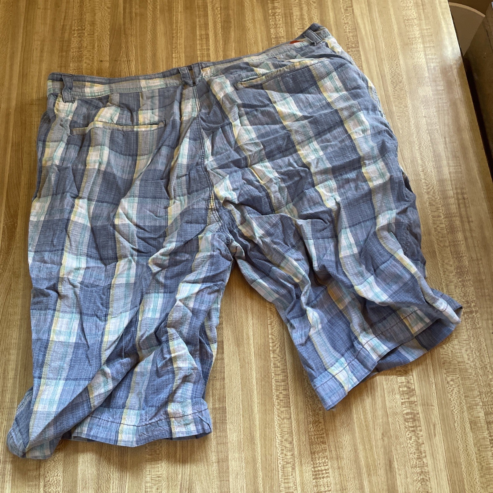 Tommy Bahama Shorts 34