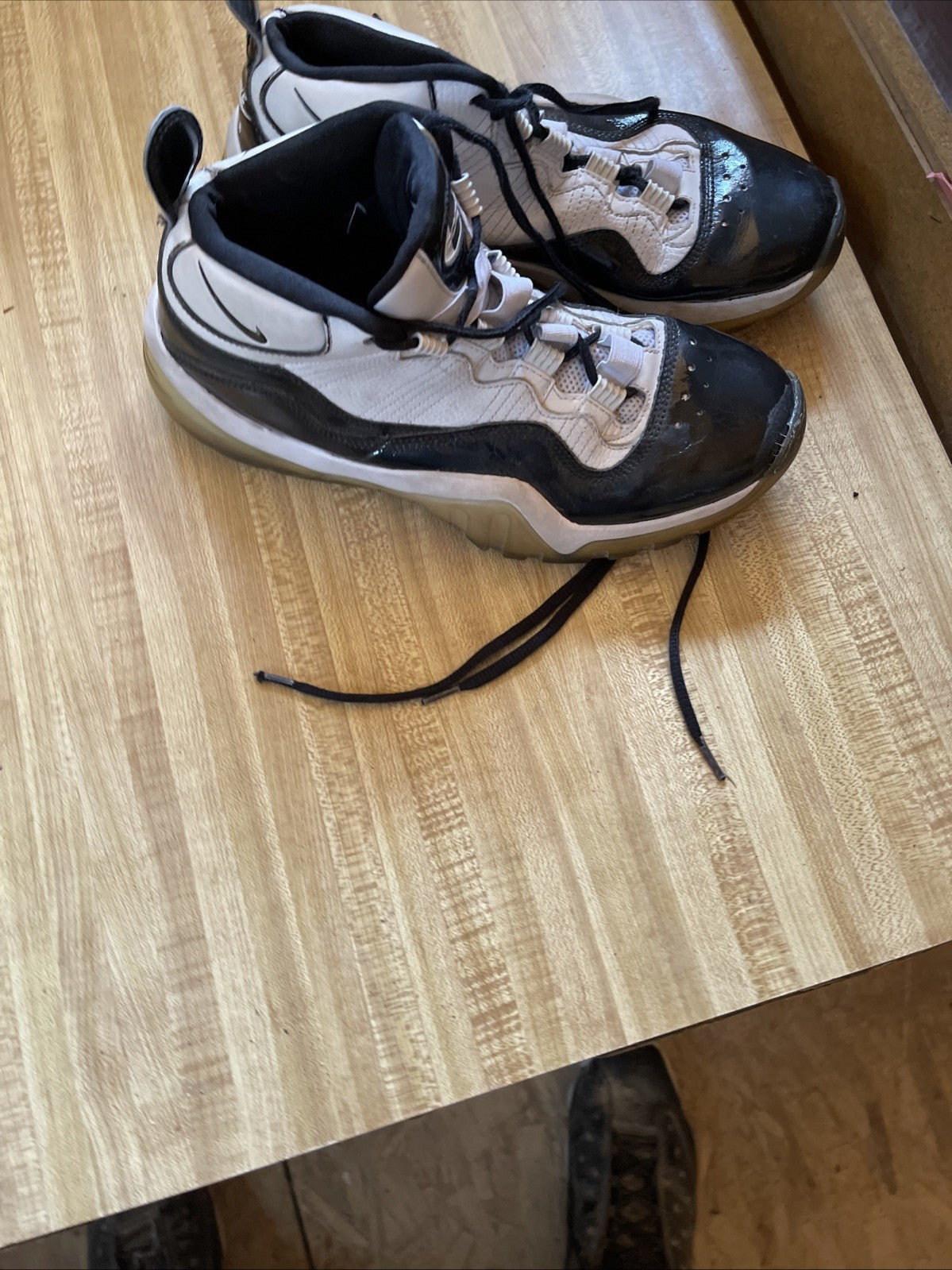 Nike Zoom Phenom Sneakers Size 9