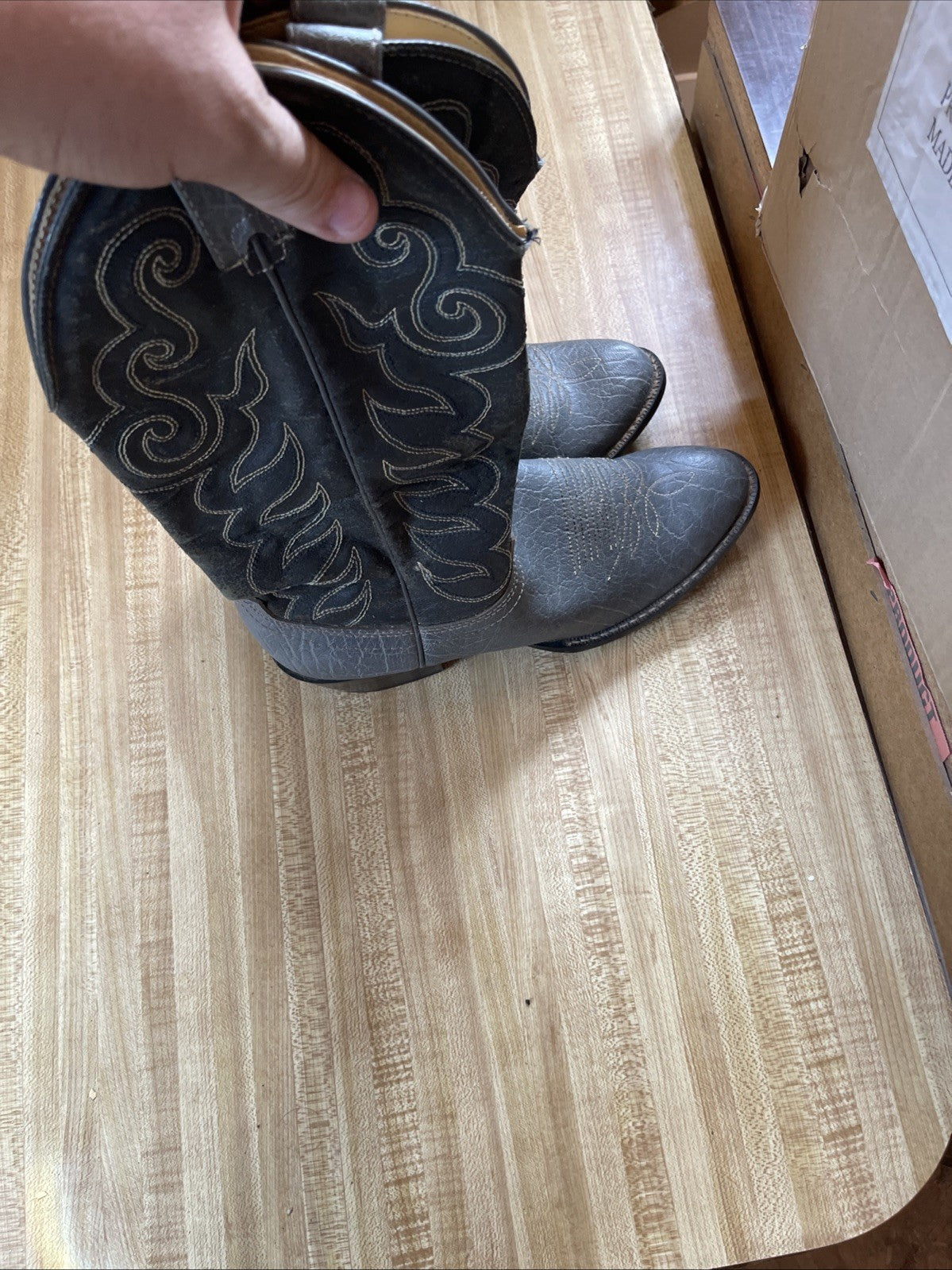 Honchos Cowboy Boots 9