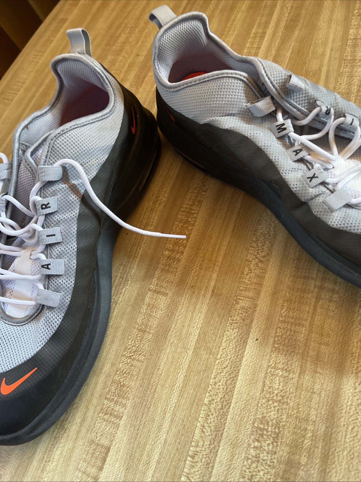 Nike Air Max Axis Size 13