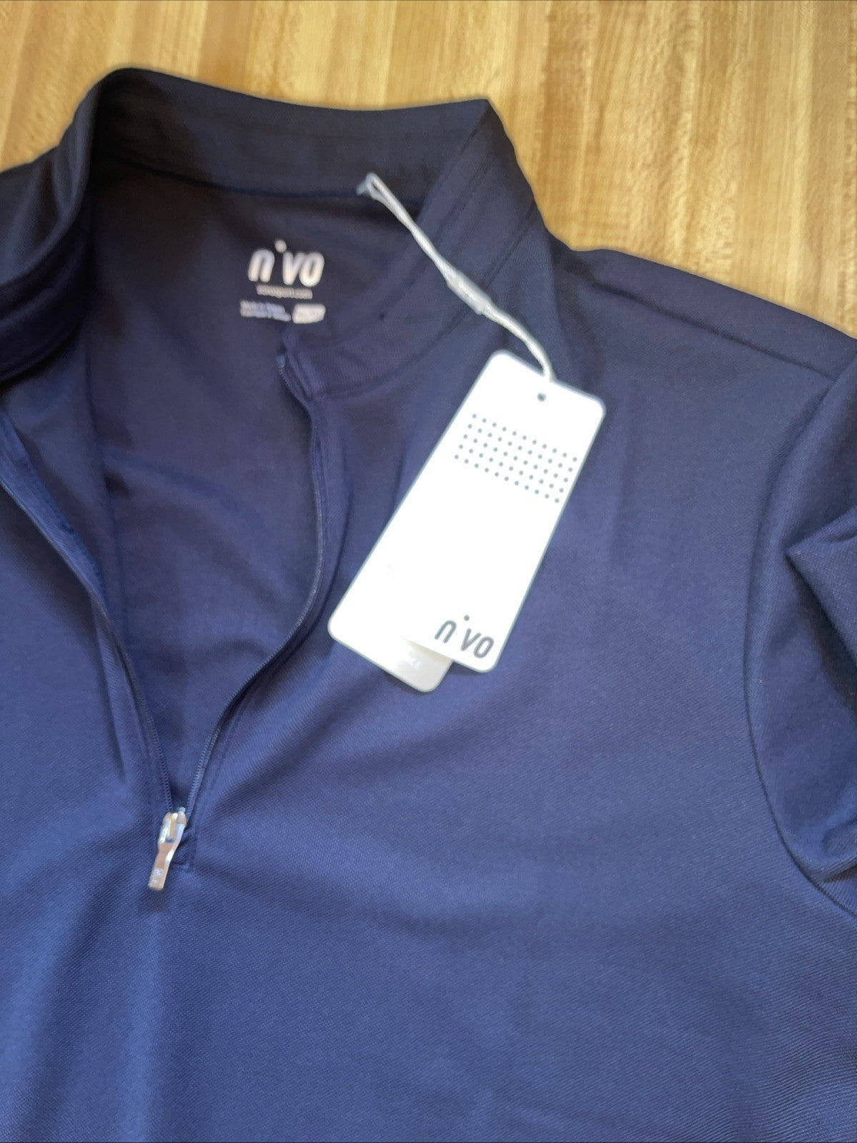 Nivo Golf Quarter Zip Short Sleeve XL NWT 