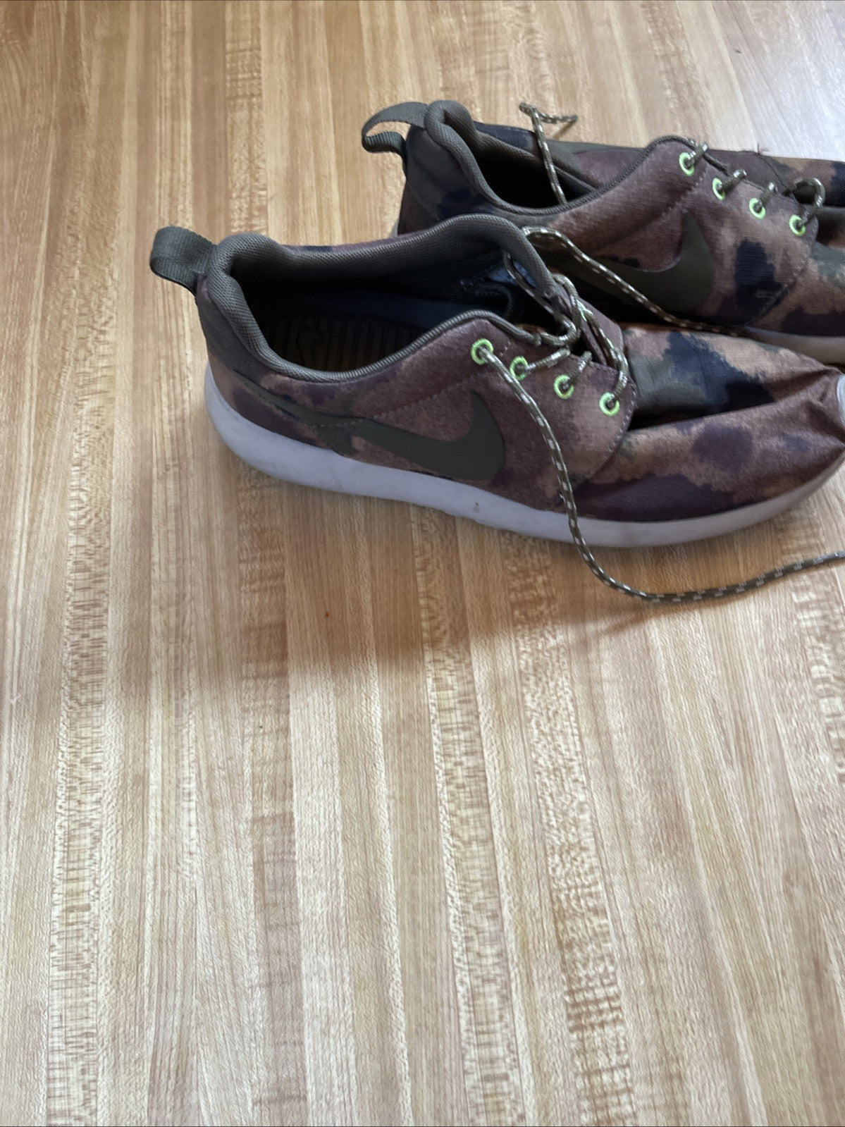 Nike Roshe Run Camo Size 8