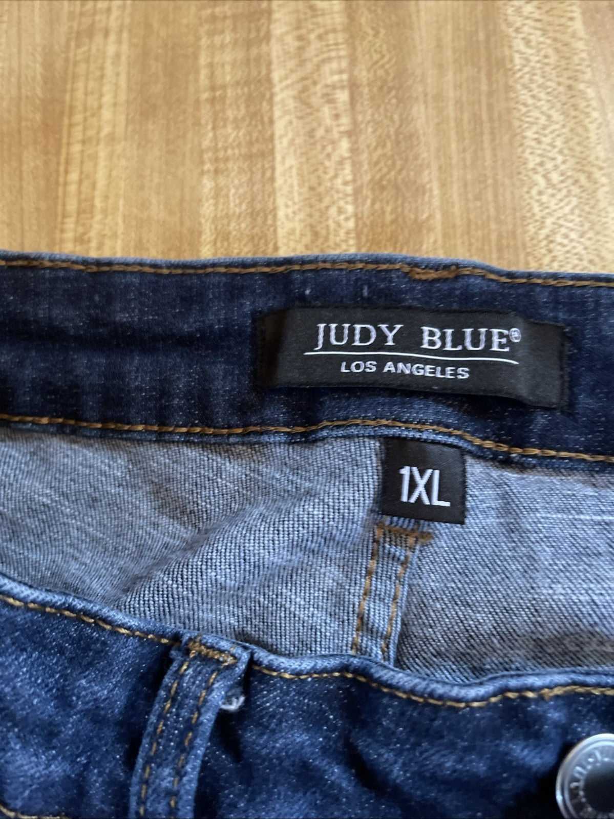 Judy Blue Cutoff Jorts 1XL