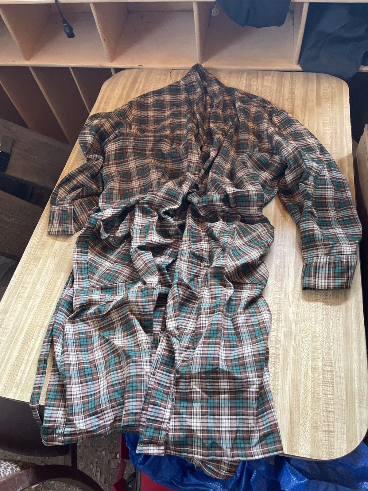 True Vintage Harcourt Robe Size XL