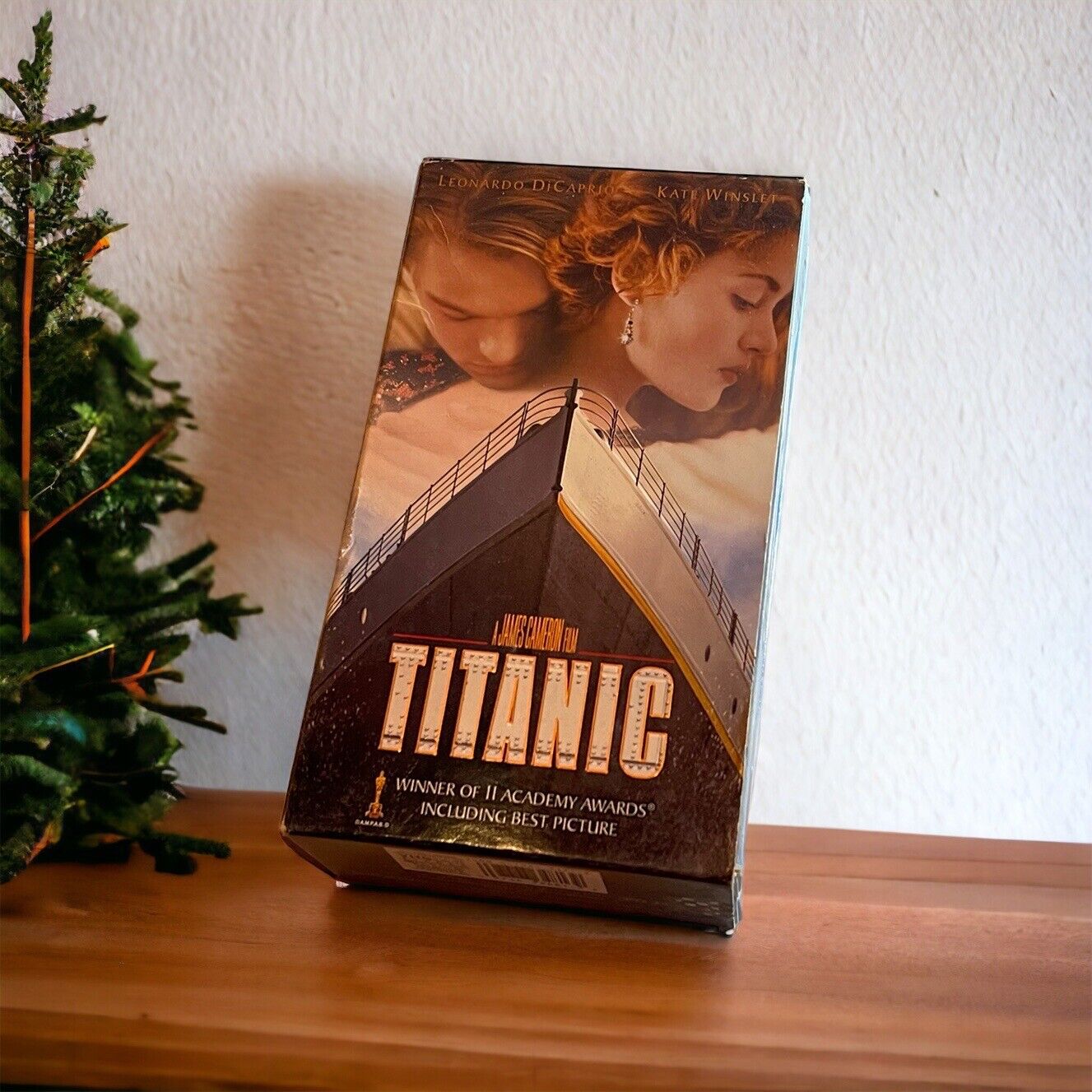 Titanic (The Movie) - (2 VHS Set, 1997, Full Screen Edition, Excellent Condition