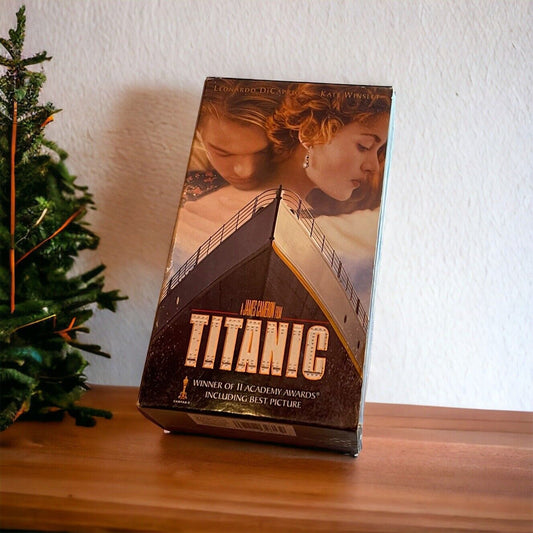 Titanic (The Movie) - (2 VHS Set, 1997, Full Screen Edition, Excellent Condition