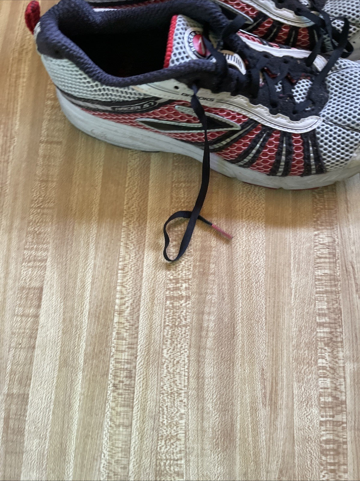 Brooks Racer ST Size 8