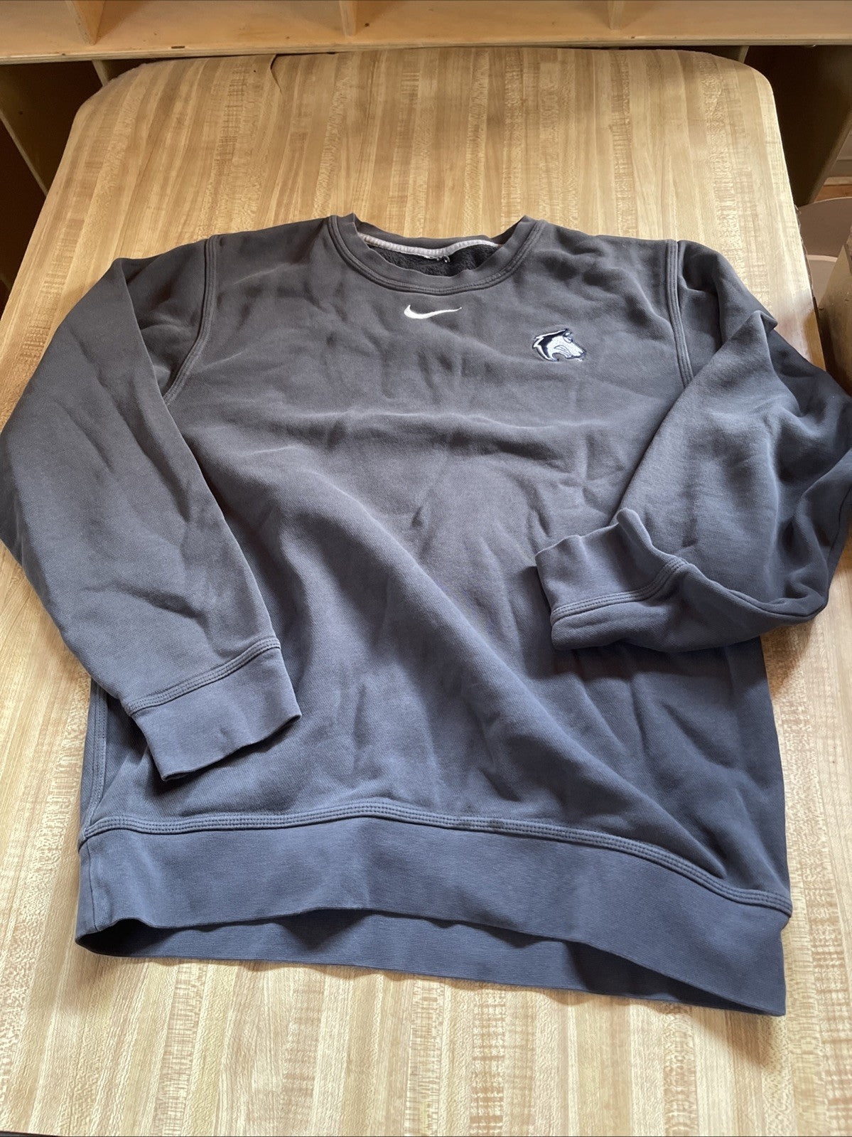 Center Swoosh Nike Sweatshirt Large 