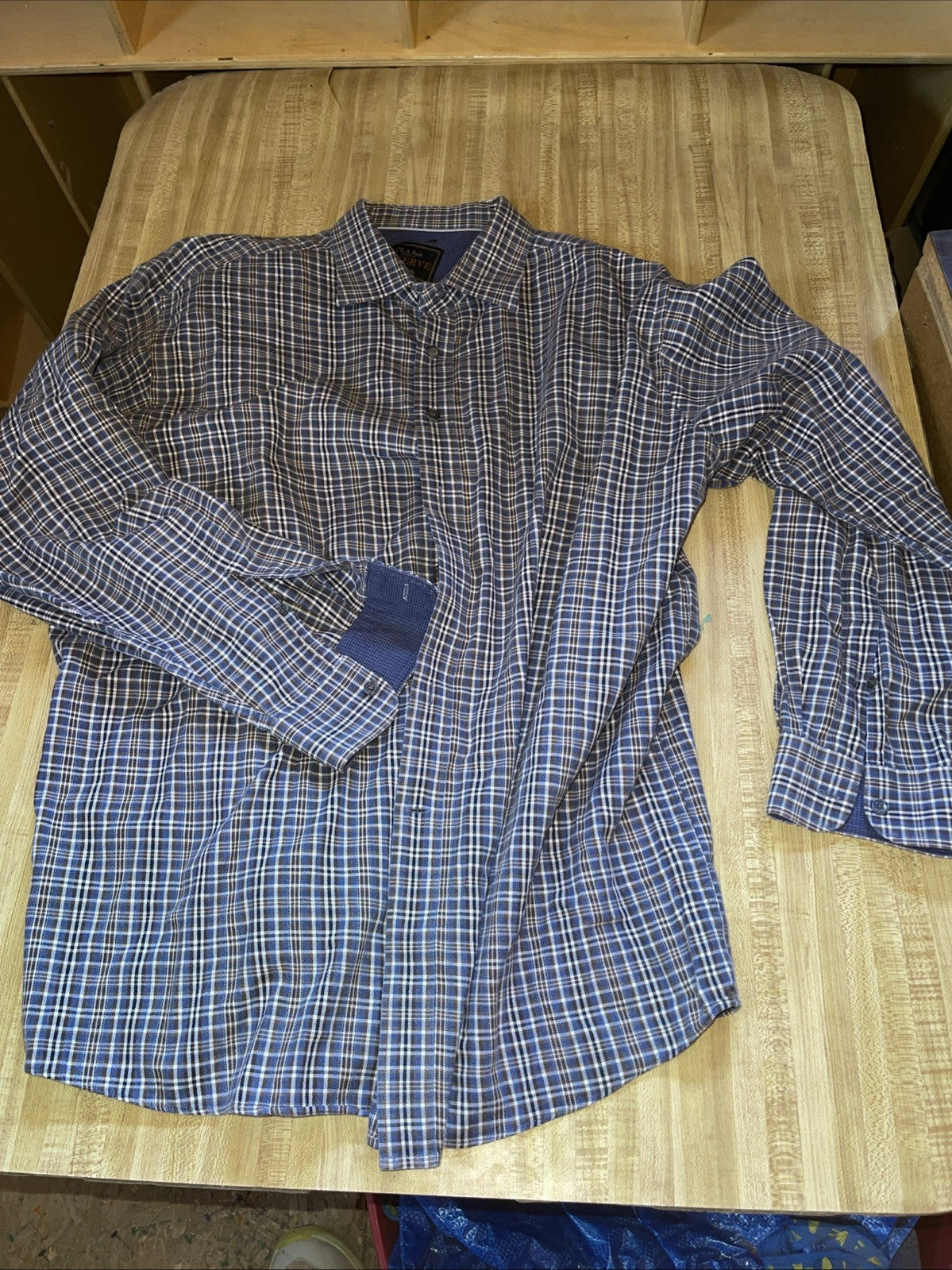 jos a bank reserve shirt XL