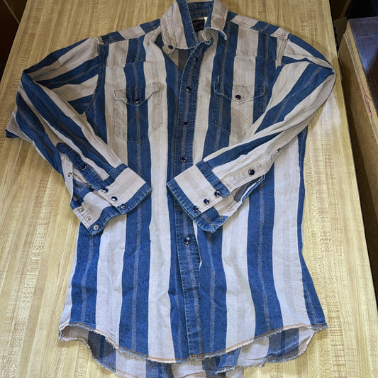 Vintage Wrangler X Long Tails Pearl Snap Brushpopper 15.5