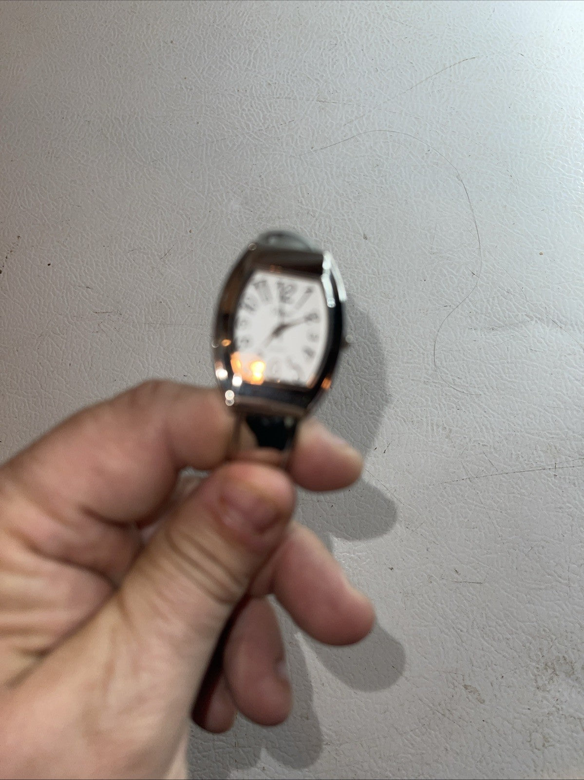 Vivlani Women’s Watch Needs Battery