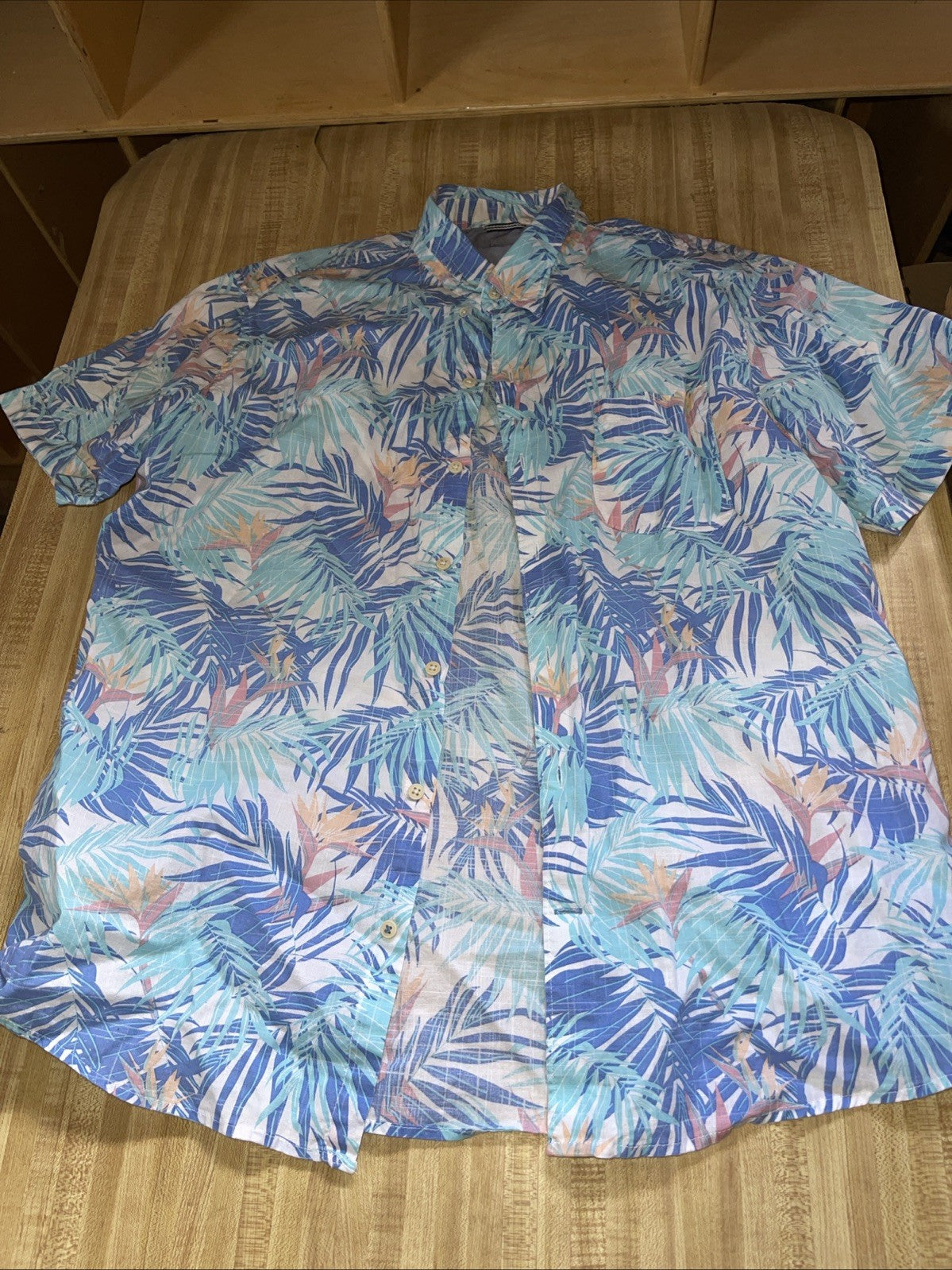 izod saltwater shirt XL