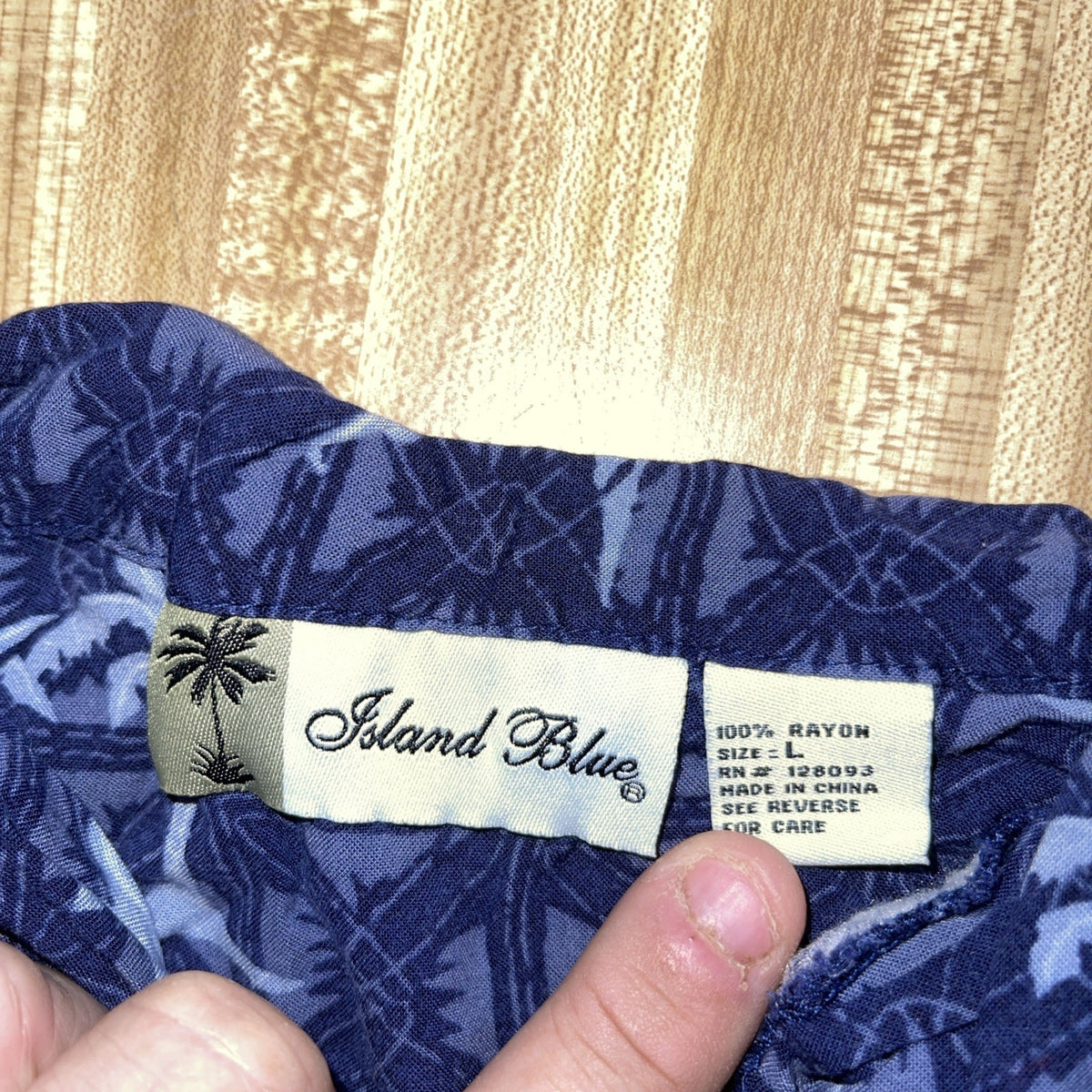 Island Blue Hawaiian Shirt Rayon Large 