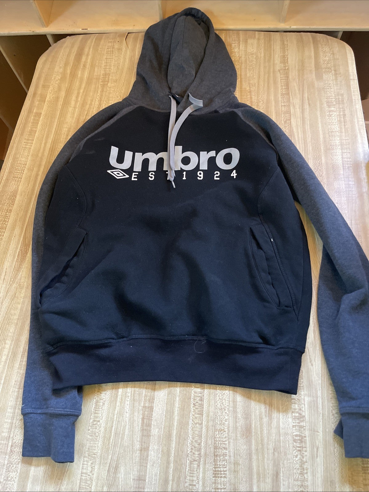 Umbro Hoodie Small 