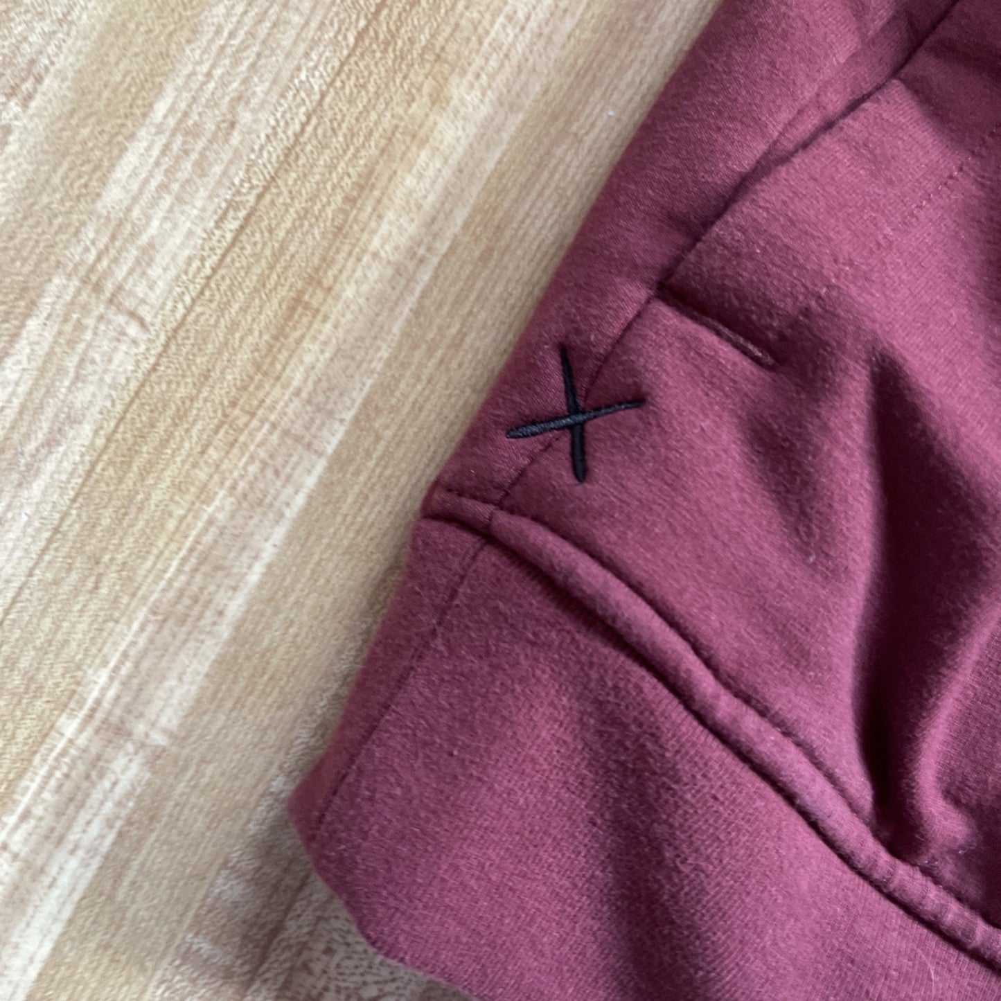 Cuts Classic Hoodie Medium 