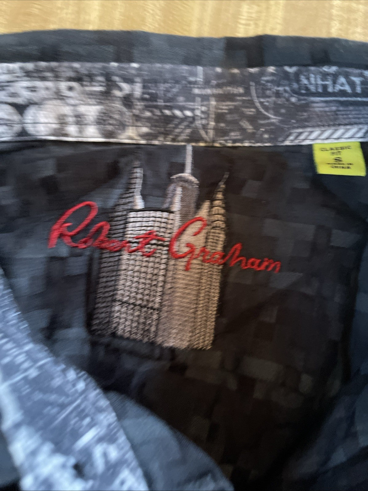 Robert Graham Shirt Small 