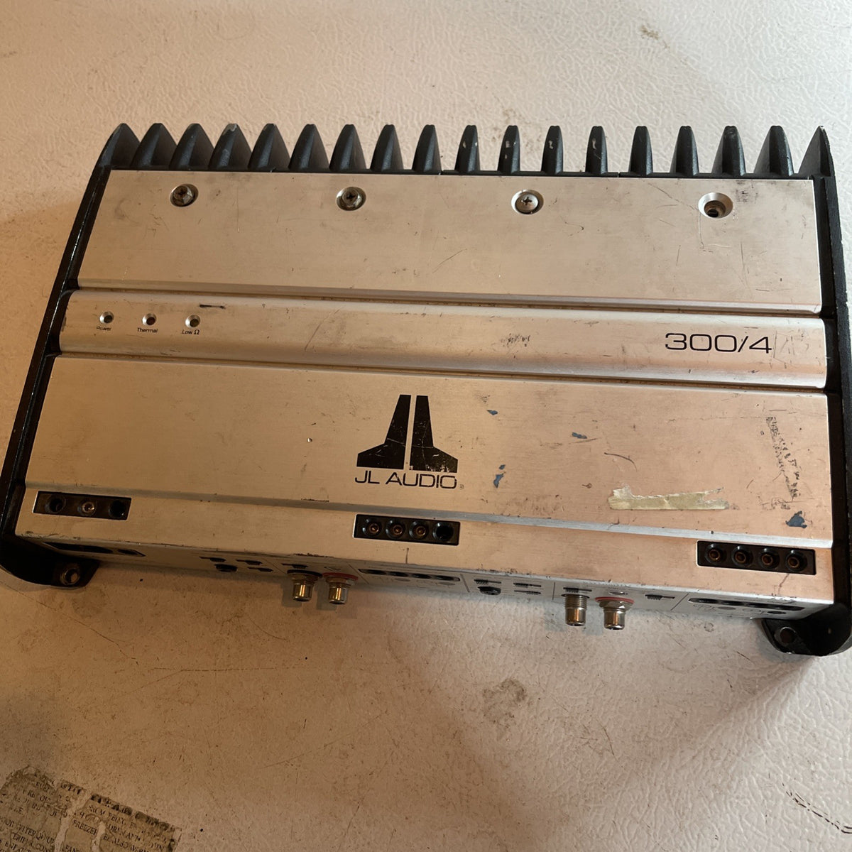JL Audio 300/4